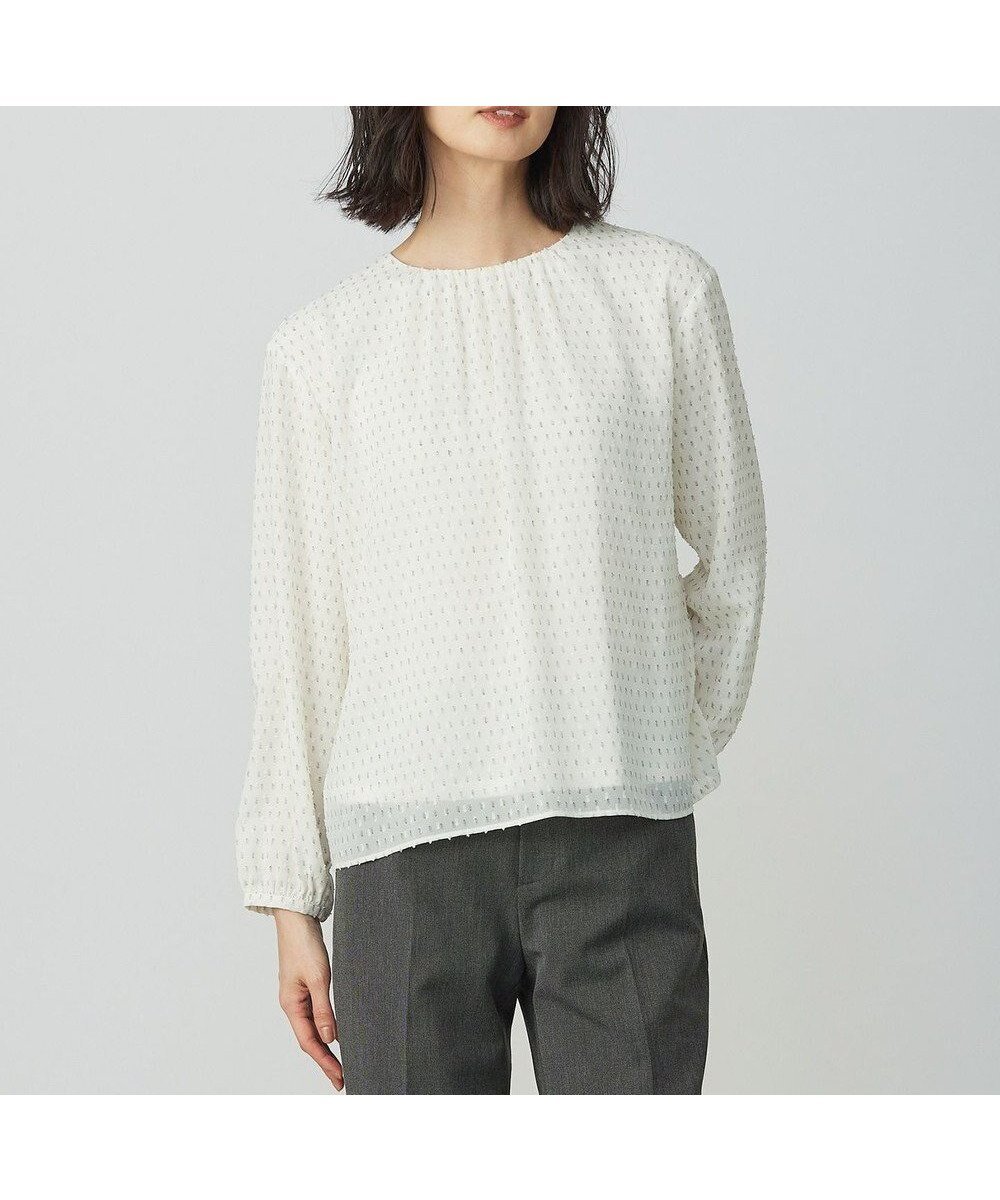 【ジェイ プレス/J.PRESS】の【洗える】カットジャカードプリント カットソー 人気、トレンドファッション・服の通販 founy(ファニー) 　ファッション　Fashion　レディースファッション　Fashion for Women　トップス・カットソー　Cut & Sew Tops　シャツ・ブラウス・オフィスカジュアル　Elegant Blouses & Button-Ups　ロングTシャツ・Tシャツ　Longline T-Shirts & Tees　カットソー・ベーシックTシャツ　Cut-and-Sewn Tops / Stretch Tees & Basics　カットソー　Cut and Sewn Top　ギャザー　Gathered, Ruffled　シフォン　Chiffon, Lightweight Fabric　シンプル　Simple, Minimal　ジョーゼット　Georgette, Semi-Sheer Fabric　ドット　Polka Dot, Dot Pattern　プリント　Print, Printed Pattern　モチーフ　Motif, Design Theme　ラウンド　Round, Round Neck　楽ちん　Easy Fit, Comfortable　洗える　Machine Washable　A/W・秋冬　Autumn/Winter　 other-1|ID: prp329100004686511 ipo3291000000033842165