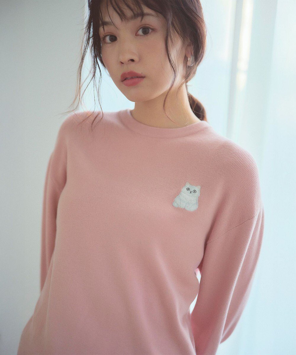 【フェルゥ/Feroux】の【先行予約・にゃんずコラボ商品】しらたまくん刺繍 ニット インテリア・キッズ・メンズ・レディースファッション・服の通販 founy(ファニー) 　ファッション　Fashion　レディースファッション　Fashion for Women　トップス・カットソー　Cut & Sew Tops　ニット　Knit Tops & Sweaters　コラボ　Collaboration, Collab　シンプル　Simple, Minimal　スタンダード　Standard, Basic　スリット　Slit, Slit Detail　セーター　Sweater, Knitwear　人気　Popular, Best Seller　猫　Cat, Kitty　A/W・秋冬　Autumn/Winter　新作・新入荷　New Arrivals / New In　おすすめ　Recommended / Our Picks　ピンク系|ID: prp329100004686641 ipo3291000000033842813