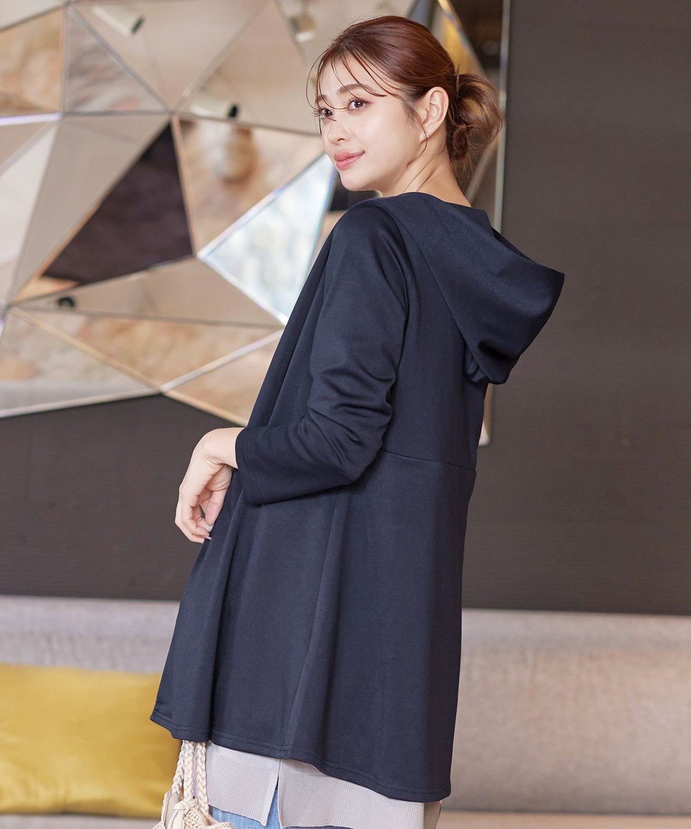 【ティアクラッセ/Tiaclasse】の【洗える】ポンチフードカーディガン インテリア・キッズ・メンズ・レディースファッション・服の通販 founy(ファニー) 　ファッション　Fashion　レディースファッション　Fashion for Women　トップス・カットソー　Cut & Sew Tops　カーディガン・羽織り　Layered Style Cardigans　アクセサリー　Fashion Accessories　ウォッシャブル　Machine Washable　春　Spring　洗える　Machine Washable　秋　Autumn　カーディガン　Cardigan, Knitwear　チュニック　Tunic, Long Top　トッパー　Topper, Light Cardigan　パーカー　Hoodie, Parka　フレア　Flare, Flared　ポケット　Pocket, Pocket Detail　冬　Winter / This Winter　S/S・春夏　SS, Spring/Summer, Warm Season　再入荷　Restock / Back in Stock　夏　Summer　新作・新入荷　New Arrivals / New In　ネイビー|ID: prp329100004686829 ipo3291000000036244798