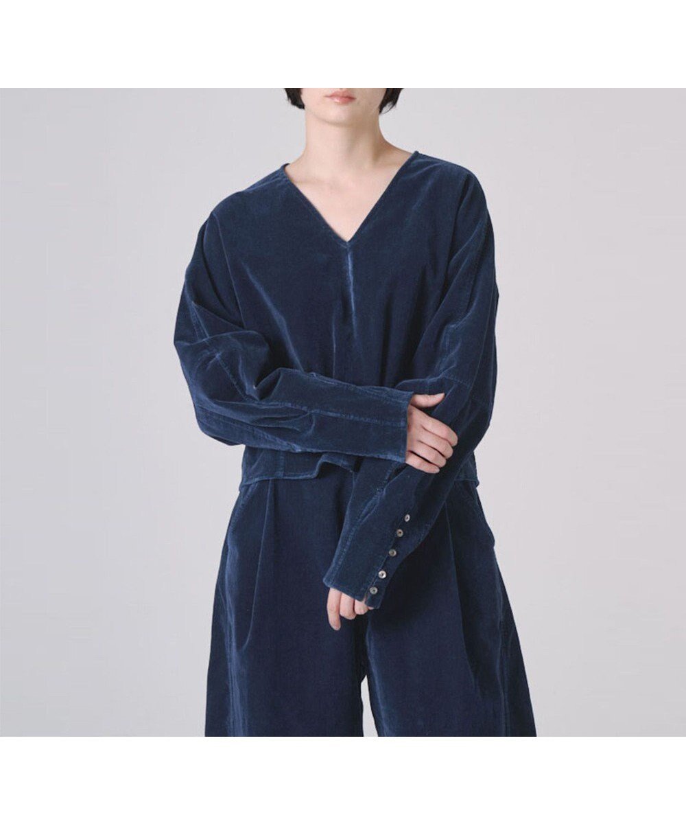【リポトレンタアンニ/Ripo trenta anni】のINDIGO VELOUR プルオーバー インテリア・キッズ・メンズ・レディースファッション・服の通販 founy(ファニー) ファッション Fashion レディースファッション Fashion for Women トップス・カットソー Cut & Sew Tops シャツ・ブラウス・オフィスカジュアル Elegant Blouses & Button-Ups カジュアルプルオーバー・ニットトップス Pullovers & Knit Tops / Casual Pullovers ベロアトップス Velour Tops / Velvet-Look Items インディゴ Indigo Denim コンパクト Compact, Small Size ショート Short, Short Length スタイリッシュ Stylish, Fashionable セットアップ Set-Up, Coordinated Outfit デニム Denim, Jeans Material フロント Front, Front Design ベロア Velour, Soft Velvet A/W・秋冬 Autumn/Winter エレガント 上品 Elegant INDIGO|ID: prp329100004686961 ipo3291000000033844551
