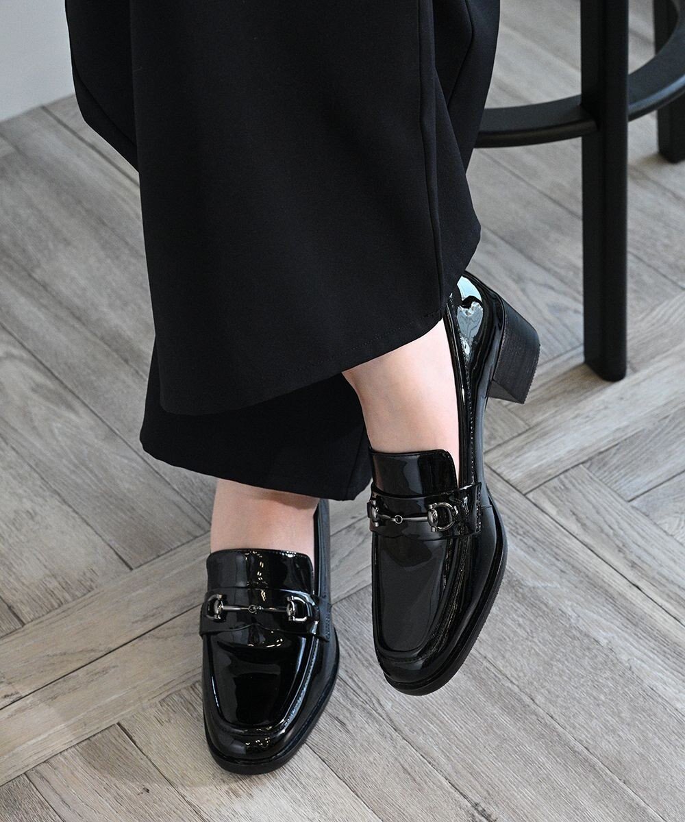 【アポム/APOM】のブロックヒールビットローファー45 インテリア・キッズ・メンズ・レディースファッション・服の通販 founy(ファニー) 　ファッション　Fashion　レディースファッション　Fashion for Women　シューズ　Shoes, Footwear　スマート　Smart, Elegant　ドレス　Dress, One-Piece　フォルム　Silhouette, Form　ブロック　Block, Solid Block Pattern　新作・新入荷　New Arrivals / New In　ビジネス 仕事 通勤　Business / Work / Commuting　ブラックエナメル|ID: prp329100004686966 ipo3291000000034029313
