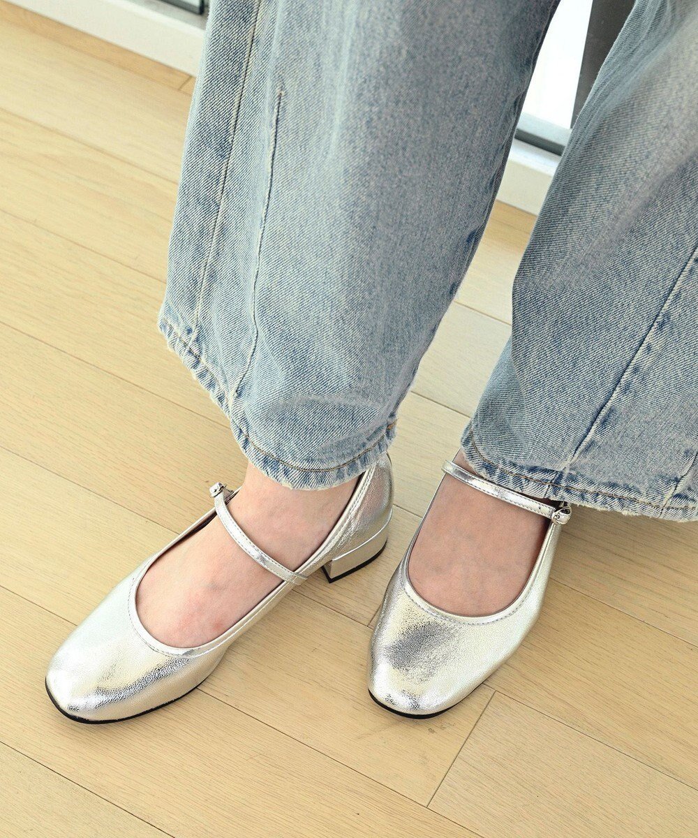【アポム/APOM】のアンライニングメリージェーン30 インテリア・キッズ・メンズ・レディースファッション・服の通販 founy(ファニー) 　ファッション　Fashion　レディースファッション　Fashion for Women　クール　Cool, Chic　シアー　Sheer, See-Through　シューズ　Shoes, Footwear　シルバー　Silver, Metallic Silver　シンプル　Simple, Minimal　スマート　Smart, Elegant　ソックス　Socks, Hosiery　タイツ　Tights, Legwear　チュール　Tulip, Tulip Motif　トレンド　Trend, Trending Now　定番　Standard, Basic Item　フェミニン　Feminine, Girly　ライニング　Inner Lining, Inner Fabric, Lined　ラップ　Wrap, Wrap Design　A/W・秋冬　Autumn/Winter　S/S・春夏　SS, Spring/Summer, Warm Season　夏　Summer　シルバー|ID: prp329100004687968 ipo3291000000033985725