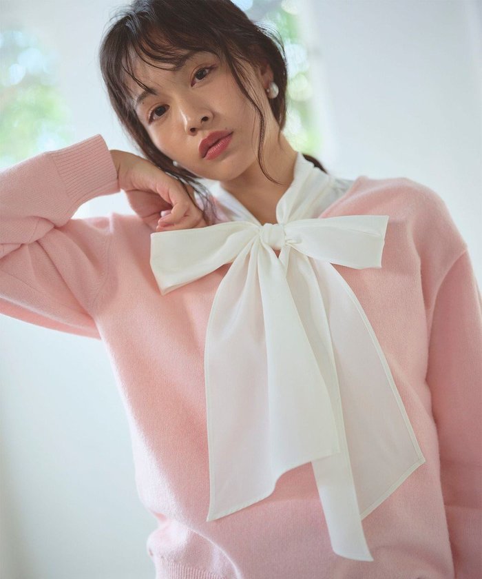 【フェルゥ/Feroux】のVネックニットプルオーバー インテリア・キッズ・メンズ・レディースファッション・服の通販 founy(ファニー) https://founy.com/ ファッション Fashion レディースファッション Fashion for Women トップス・カットソー Cut & Sew Tops ニット Knit Tops & Sweaters カジュアルプルオーバー・ニットトップス Pullovers & Knit Tops / Casual Pullovers Vネックトップス V-Neck Tops / V-Cut Neckline Shirts アクセサリー Fashion Accessories シンプル Simple, Minimal セーター Sweater, Knitwear ネックレス Necklace, Pendant Necklace フェミニン Feminine, Girly リラックス Relax, Relaxed Fit 冬 Winter / This Winter 春 Spring A/W・秋冬 Autumn/Winter |ID: prp329100004688153 ipo3291000000033854718