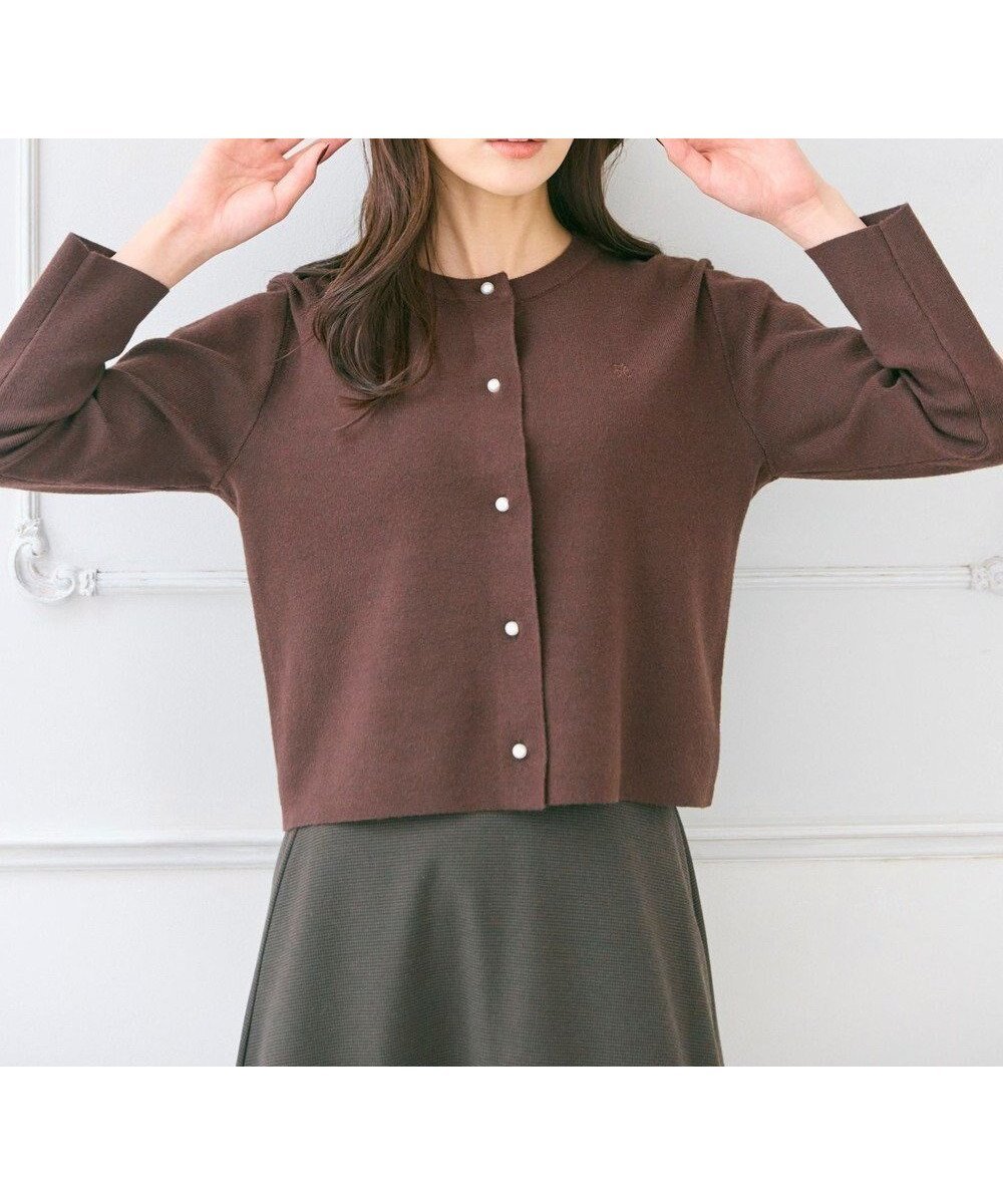 【フェルゥ/Feroux】の胸元刺繍パールニット カーディガン インテリア・キッズ・メンズ・レディースファッション・服の通販 founy(ファニー) ファッション Fashion レディースファッション Fashion for Women トップス・カットソー Cut & Sew Tops ニット Knit Tops & Sweaters カーディガン・羽織り Layered Style Cardigans おすすめ Recommended / Our Picks カーディガン Cardigan, Knitwear ツイード Twill, Twill Weave バランス Balance, Style Balance パール Pearl, Pearl Accent フェミニン Feminine, Girly フロント Front, Front Design ミニスカート Mini Skirt, Short Skirt エレガント 上品 Elegant ビジネス 仕事 通勤 Business / Work / Commuting 秋 Autumn A/W・秋冬 Autumn/Winter ダークブラウン系|ID: prp329100004688204 ipo3291000000033855157