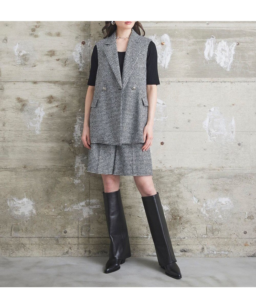 【グレース コンチネンタル/GRACE CONTINENTAL】の千鳥ウールハーフパンツ インテリア・キッズ・メンズ・レディースファッション・服の通販 founy(ファニー) 　ファッション　Fashion　レディースファッション　Fashion for Women　パンツ　Pants & Trousers　ショートパンツ・ハーフパンツ　High-Waisted & Relaxed Shorts　イタリア　Italy　エアリー　Airy Texture　秋　Autumn　シンプル　Simple, Minimal　セットアップ　Set-Up, Coordinated Outfit　チェック　Check, Plaid, Tartan　ハーフ　Half, Half-Length　ベスト　Vest, Waistcoat　リュクス　Luxury, Elegant, High-End, Chic　A/W・秋冬　Autumn/Winter　新作・新入荷　New Arrivals / New In　おすすめ　Recommended / Our Picks　ブラック|ID: prp329100004688234 ipo3291000000033855473