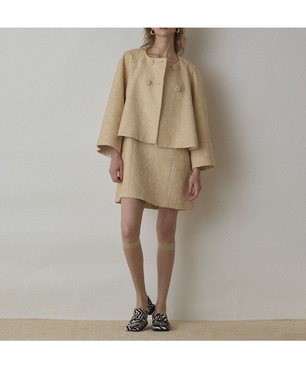 【グレース コンチネンタル/GRACE CONTINENTAL】のサラサジャガードケープジャケット 人気、トレンドファッション・服の通販 founy(ファニー) 　ファッション　Fashion　レディースファッション　Fashion for Women　アウター　Coat / Outerwear Collection　レディースジャケット・軽アウター　Jackets　ノーカラージャケット / シンプル上品コーデ　Collarless Jackets　今季　This Season, Current Season　ジャケット　Jacket, Outerwear　スリット　Slit, Slit Detail　セットアップ　Set-Up, Coordinated Outfit　モチーフ　Motif, Design Theme　A/W・秋冬　Autumn/Winter　新作・新入荷　New Arrivals / New In　エレガント 上品　Elegant　 other-1|ID: prp329100004688244 ipo3291000000033855550