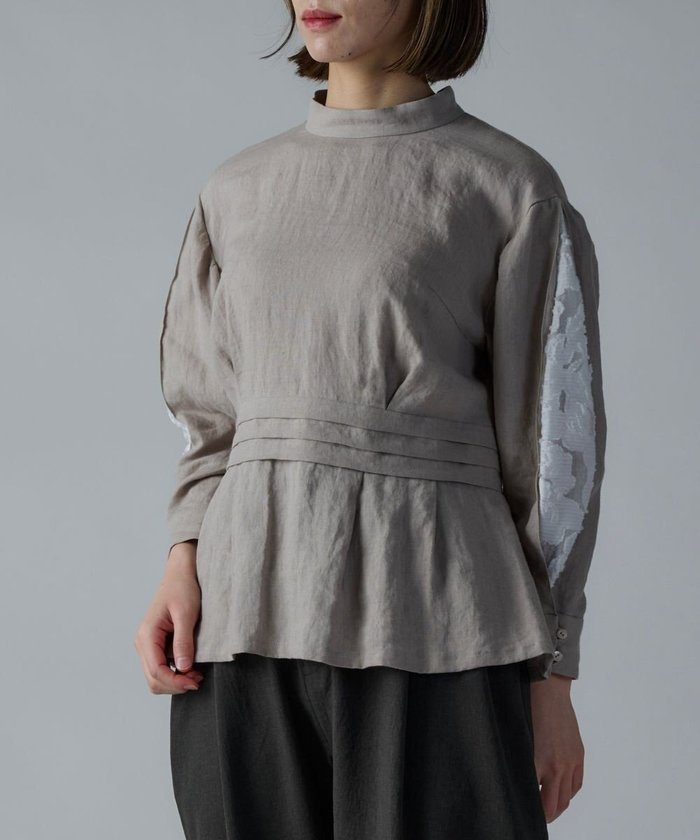 【ムーク/muuc】の〈高品質ベルギーリネン100%〉〈通年着られる〉カットジャカード生地デザイン袖 クラシカルシルエットのブラウス インテリア・キッズ・メンズ・レディースファッション・服の通販 founy(ファニー) https://founy.com/ ファッション Fashion レディースファッション Fashion for Women トップス・カットソー Cut & Sew Tops シャツ・ブラウス・オフィスカジュアル Elegant Blouses & Button-Ups カフス Cuff Design キャンバス Canvas, Canvas Fabric クラシカル Classical, Vintage-Inspired クラシック Classic, Timeless Style コンパクト Compact, Small Size ジャカード／ジャガード Jacquard, Woven Pattern 手編み Hand-Knitted, Handmade Knit ハイネック High Neck, Mock Neck パターン Pattern, Design Print リネン Linen, Linen Fabric A/W・秋冬 Autumn/Winter S/S・春夏 SS, Spring/Summer, Warm Season 再入荷 Restock / Back in Stock 夏 Summer エレガント 上品 Elegant |ID: prp329100004691539 ipo3291000000034424212