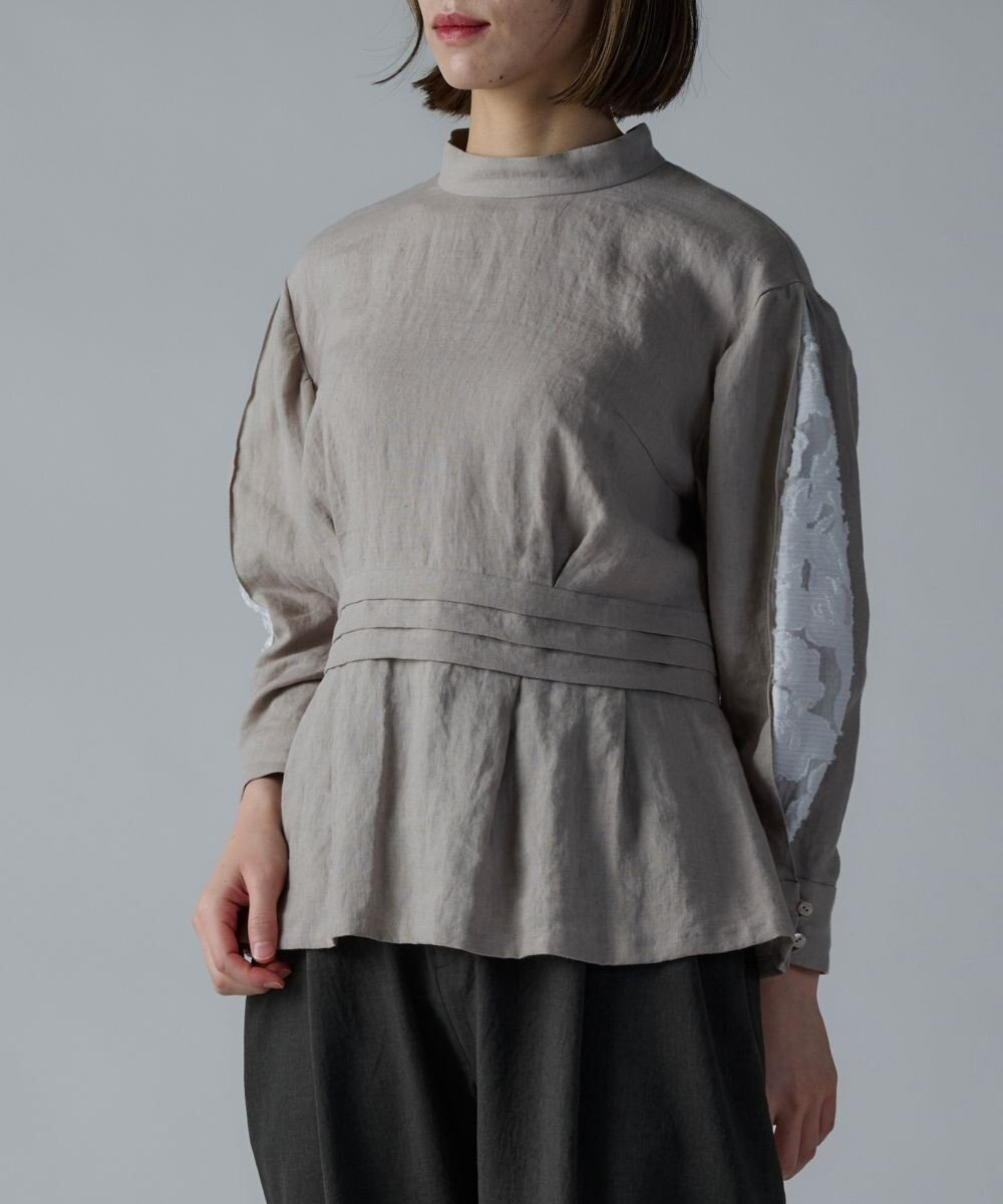 【ムーク/muuc】の〈高品質ベルギーリネン100%〉〈通年着られる〉カットジャカード生地デザイン袖 クラシカルシルエットのブラウス 人気、トレンドファッション・服の通販 founy(ファニー) ファッション Fashion レディースファッション Fashion for Women トップス・カットソー Cut & Sew Tops シャツ・ブラウス・オフィスカジュアル Elegant Blouses & Button-Ups カフス Cuff Design キャンバス Canvas, Canvas Fabric クラシカル Classical, Vintage-Inspired クラシック Classic, Timeless Style コンパクト Compact, Small Size ジャカード/ジャガード Jacquard, Woven Pattern 手編み Hand-Knitted, Handmade Knit ハイネック High Neck, Mock Neck パターン Pattern, Design Print リネン Linen, Linen Fabric A/W・秋冬 Autumn/Winter S/S・春夏 SS, Spring/Summer, Warm Season 再入荷 Restock / Back in Stock 夏 Summer エレガント 上品 Elegant other-1|ID: prp329100004691539 ipo3291000000034424212