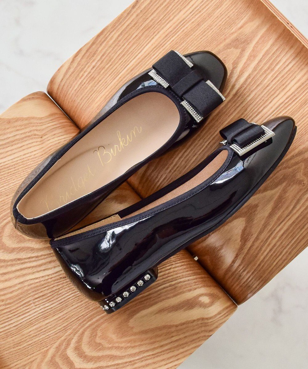 【ブリジット バーキン/Bridget Birkin】の【Bridget Birkin】ヒールビジューリボンパンプス インテリア・キッズ・メンズ・レディースファッション・服の通販 founy(ファニー) 　ファッション　Fashion　レディースファッション　Fashion for Women　ビジュー　Bijou, Jewel-like Accent　リボン　Ribbon, Bow　ブラックエナメル|ID: prp329100004691576 ipo3291000000034143607