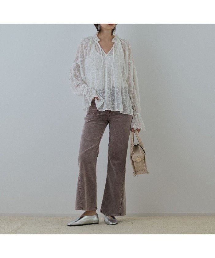 【グレース コンチネンタル/GRACE CONTINENTAL】のコーデュロイフレアパンツ インテリア・キッズ・メンズ・レディースファッション・服の通販 founy(ファニー) https://founy.com/ ファッション Fashion レディースファッション Fashion for Women パンツ Pants & Trousers 新作・新入荷 New Arrivals / New In コーデュロイ Corduroy, Cord Fabric ストレッチ Stretch, Stretchy Fabric パッチ Patch, Appliqué フレア Flare, Flared ポケット Pocket, Pocket Detail A/W・秋冬 Autumn/Winter |ID: prp329100004691606 ipo3291000000033879260