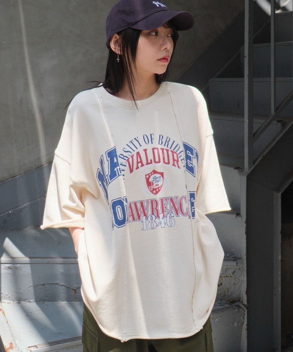 【ウィゴー/WEGO】の【ユニセックス着用ITEM/MLサイズ展開】ドッキングカレッジスウェT(SS) 人気、トレンドファッション・服の通販 founy(ファニー) 　ファッション　Fashion　レディースファッション　Fashion for Women　トップス・カットソー　Cut & Sew Tops　レディースパーカー・カジュアルフーディー　Casual Hoodies & Sweatshirts　スウェット・クルーネックトップス　Sweatshirts & Crewnecks / Relaxed Fit Sweat Tops　春　Spring　カーゴパンツ　Cargo Pants, Utility Pants　スウェット / スエット　Sweatshirt, Sweatwear　スマホ　Smartphone, Mobile Device　スラックス　Slacks, Dress Pants　ダメージ　Distressed, Destroyed　デニム　Denim, Jeans Material　ドッキング　Docking, Mixed Material　定番　Standard, Basic Item　プリント　Print, Printed Pattern　半袖　Short Sleeve, Half Sleeve　リメイク　Remake, Reconstructed　リラックス　Relax, Relaxed Fit　ルーズ　Loose, Oversized　S/S・春夏　SS, Spring/Summer, Warm Season　おすすめ　Recommended / Our Picks　夏　Summer　 other-1|ID: prp329100004691650 ipo3291000000034442658