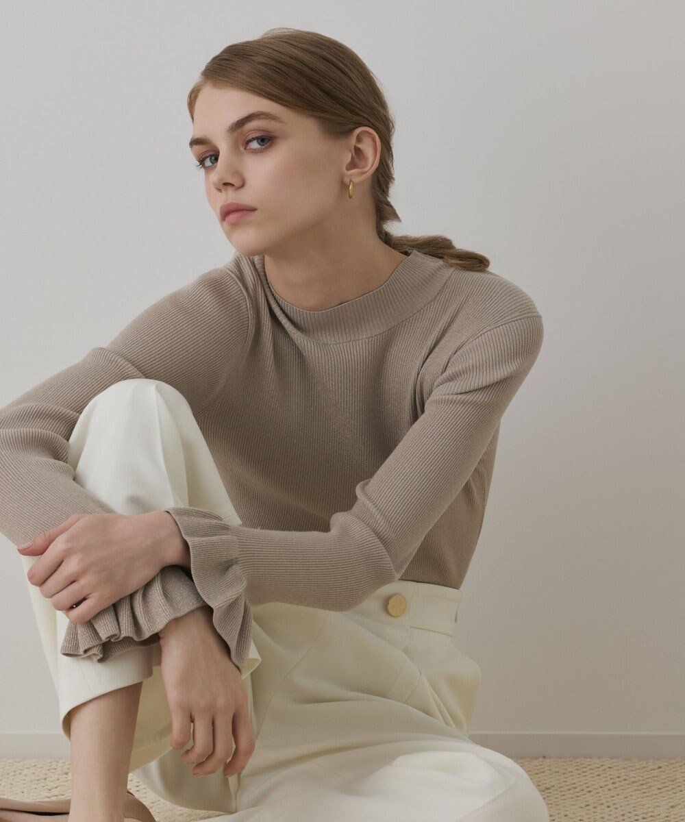 【グレース コンチネンタル/GRACE CONTINENTAL】のラメリブニットトップ インテリア・キッズ・メンズ・レディースファッション・服の通販 founy(ファニー) 　ファッション　Fashion　レディースファッション　Fashion for Women　トップス・カットソー　Cut & Sew Tops　ニット　Knit Tops & Sweaters　新作・新入荷　New Arrivals / New In　セーター　Sweater, Knitwear　ハイネック　High Neck, Mock Neck　フィット　Fit, Slim Fit　フェミニン　Feminine, Girly　フリル　Frill, Ruffle　ベーシック　Basic, Essential　エレガント 上品　Elegant　A/W・秋冬　Autumn/Winter　ベージュ|ID: prp329100004691807 ipo3291000000033880206