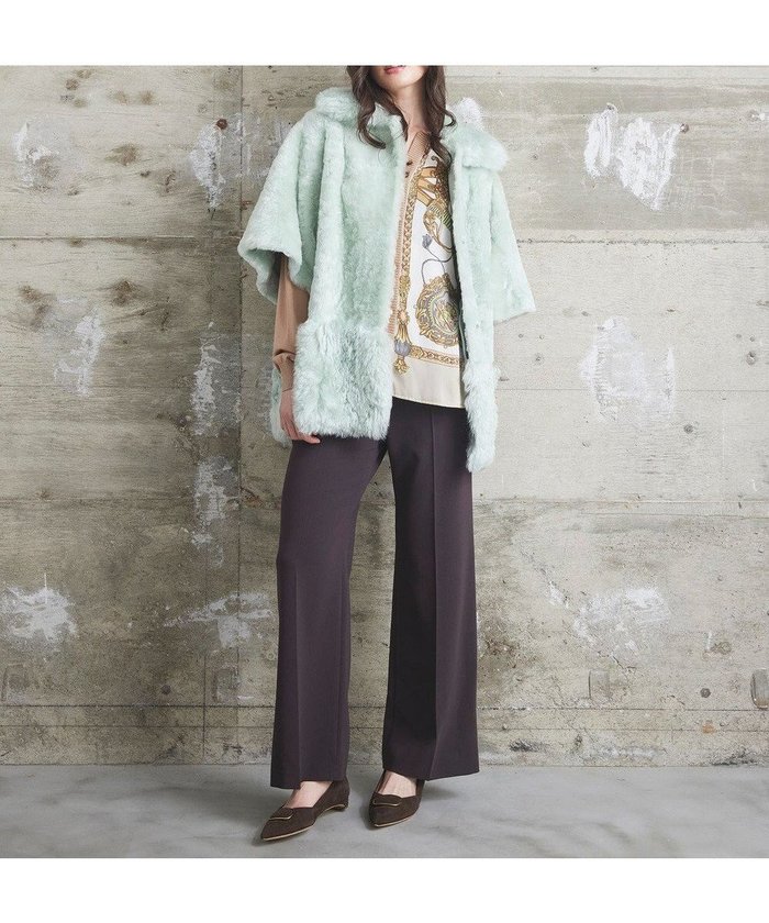 【グレース コンチネンタル/GRACE CONTINENTAL】のムートンポンチョコート インテリア・キッズ・メンズ・レディースファッション・服の通販 founy(ファニー) https://founy.com/ ファッション Fashion レディースファッション Fashion for Women アウター Coat / Outerwear Collection コート・ロングコート・ピーコート Long Coats, Peacoats & More レディースジャケット・軽アウター Jackets ポンチョ・ケープコート Ponchos & Capes イタリア Italy ジャケット Jacket, Outerwear スマート Smart, Elegant スリーブ Sleeve, Long Sleeve / Short Sleeve ハーフ Half, Half-Length フロント Front, Front Design ポンチョ Poncho, Cape Style リュクス Luxury, Elegant, High-End, Chic 冬 Winter / This Winter A/W・秋冬 Autumn/Winter 新作・新入荷 New Arrivals / New In おすすめ Recommended / Our Picks |ID: prp329100004691809 ipo3291000000033880216