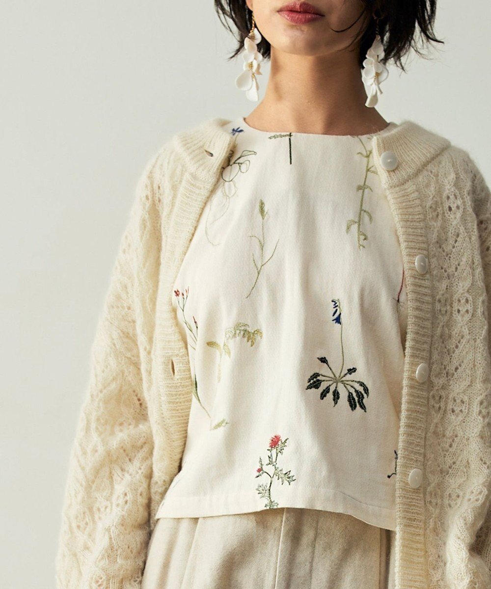 【ムーク/muuc】のボタニカル刺繍ベスト インテリア・キッズ・メンズ・レディースファッション・服の通販 founy(ファニー) ファッション Fashion レディースファッション Fashion for Women アウター Coat / Outerwear Collection トップス・カットソー Cut & Sew Tops ベスト&ジレ / 重ね着スタイル Vests & Gilets カットソー Cut and Sewn Top コンパクト Compact, Small Size シンプル Simple, Minimal ベスト Vest, Waistcoat ボタニカル Botanical, Floral Pattern モチーフ Motif, Design Theme リラックス Relax, Relaxed Fit A/W・秋冬 Autumn/Winter S/S・春夏 SS, Spring/Summer, Warm Season 夏 Summer エレガント 上品 Elegant オフホワイト|ID: prp329100004693172 ipo3291000000034212416
