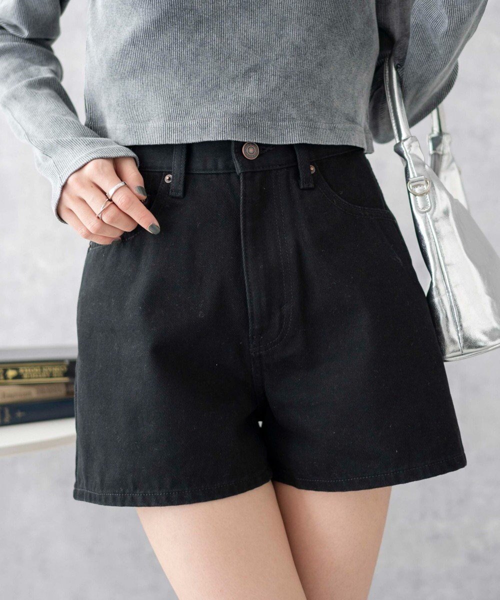 【ウィゴー/WEGO】の台形デニムショートパンツ インテリア・キッズ・メンズ・レディースファッション・服の通販 founy(ファニー) 　ファッション　Fashion　レディースファッション　Fashion for Women　パンツ　Pants & Trousers　デニムパンツ・ジーンズ・美脚デニム　Denim Jeans & Pants　ショートパンツ・ハーフパンツ　High-Waisted & Relaxed Shorts　春　Spring　クロップド　Cropped, Short Length　サンダル　Sandals, Summer Shoes　ショーツ　Shorts, Short Pants　ショート　Short, Short Length　シンプル　Simple, Minimal　スマホ　Smartphone, Mobile Device　デニム　Denim, Jeans Material　トレンド　Trend, Trending Now　台形　A-Line, Trapezoid Shape　ボトム　Bottoms, Lower Wear　無地　Plain, Solid Color　A/W・秋冬　Autumn/Winter　S/S・春夏　SS, Spring/Summer, Warm Season　夏　Summer　ブラック中濃色|ID: prp329100004694365 ipo3291000000034283667