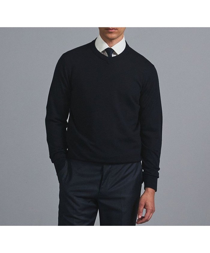 【五大陸/gotairiku / MEN】のオリジナル設計【洗える/チクチクしにくい/ピリングしにくい】イタリア糸 ハイゲージ Vネックニット_WOOL100% インテリア・キッズ・メンズ・レディースファッション・服の通販 founy(ファニー) https://founy.com/ ファッション Fashion メンズファッション Fashion for Men トップス・カットソー Cut & Sew Tops ニット・セーター / 定番トップス Knit Tops & Sweaters イタリア Italy インナー Innerwear ウォッシャブル Machine Washable 洗える Machine Washable 抗菌 Antibacterial, Bacteria-Resistant ジャケット Jacket, Outerwear スタイリッシュ Stylish, Fashionable スマート Smart, Elegant スーツ Suit, Formalwear セーター Sweater, Knitwear タートルネック Turtleneck, High Neck ドレス Dress, One-Piece 人気 Popular, Best Seller パターン Pattern, Design Print フラット Flat, Flat Shoes ベスト Vest, Waistcoat ベーシック Basic, Essential A/W・秋冬 Autumn/Winter エレガント 上品 Elegant ビジネス 仕事 通勤 Business / Work / Commuting |ID: prp329100004695491 ipo3291000000034220701