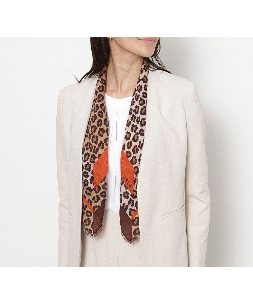 【ムーンバット/MOONBAT】のFURLA(フルラ)レオパードウールスカーフ 80×80㎝ インテリア・キッズ・メンズ・レディースファッション・服の通販 founy(ファニー) 　ファッション　Fashion　レディースファッション　Fashion for Women　イタリア　Italy　エレガント 上品　Elegant　スカーフ　Scarf, Neckwear　バンダナ　Bandana, Head Scarf　パターン　Pattern, Design Print　フリンジ　Fringe, Tassel　レオパード　Leopard, Animal Print　ブラウン|ID: prp329100004696857 ipo3291000000033918153