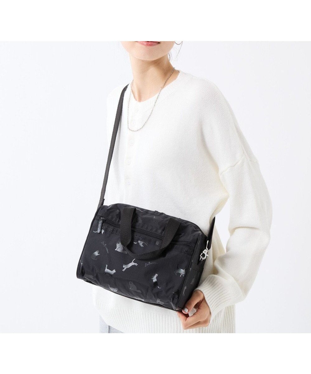【レスポートサック/LeSportsac】のEVERYDAY SM SATCHEL/ブラックキャッツ インテリア・キッズ・メンズ・レディースファッション・服の通販 founy(ファニー) 　ファッション　Fashion　レディースファッション　Fashion for Women　アウトドア　Outdoor Clothing　コンパクト　Compact, Small Size　シルク　Silk, 100% Silk　財布　Wallet, Purse　ネコ　Cat, Feline Motif　猫　Cat, Kitty　プリント　Print, Printed Pattern　ボストンバッグ　Boston Bag, Retro Bag　ポケット　Pocket, Pocket Detail　新作・新入荷　New Arrivals / New In　おすすめ　Recommended / Our Picks　旅行　Travel　ブラックキャッツ|ID: prp329100004697070 ipo3291000000033919185
