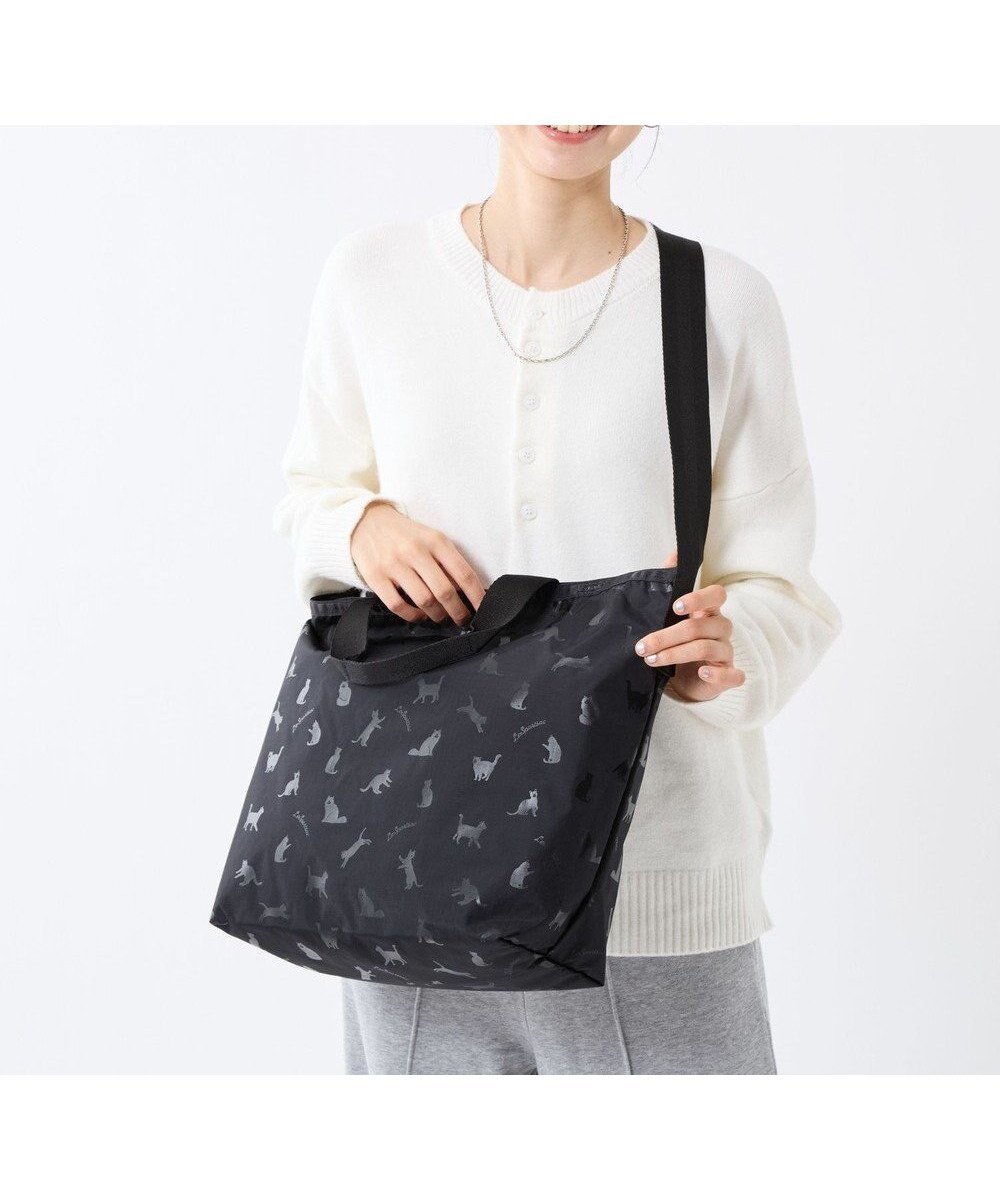 【レスポートサック/LeSportsac】のDELUXE EASY CARRY TOTE/ブラックキャッツ 人気、トレンドファッション・服の通販 founy(ファニー) 　ファッション　Fashion　レディースファッション　Fashion for Women　バッグ　Bags　シルク　Silk, 100% Silk　ネコ　Cat, Feline Motif　プリント　Print, Printed Pattern　ポケット　Pocket, Pocket Detail　猫　Cat, Kitty　ビジネス 仕事 通勤　Business / Work / Commuting　 other-1|ID: prp329100004697072 ipo3291000000034388628