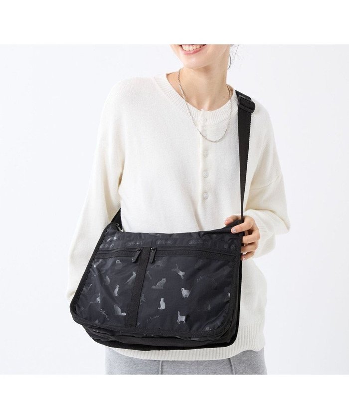 【レスポートサック/LeSportsac】のDELUXE EVERYDAY BAG/ブラックキャッツ インテリア・キッズ・メンズ・レディースファッション・服の通販 founy(ファニー) https://founy.com/ ファッション Fashion レディースファッション Fashion for Women 傘 Umbrella, Parasol シルク Silk, 100% Silk 手帳 Planner, Notebook ネコ Cat, Feline Motif 人気 Popular, Best Seller 猫 Cat, Kitty プリント Print, Printed Pattern ポケット Pocket, Pocket Detail ポーチ Pouch, Small Case 新作・新入荷 New Arrivals / New In |ID: prp329100004697076 ipo3291000000033919196