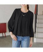 【ティアクラッセ/Tiaclasse】の【洗える】ネックレス見えパーツ付きタックブラウス ブラック|ID: prp329100004697078 ipo3291000000035519382