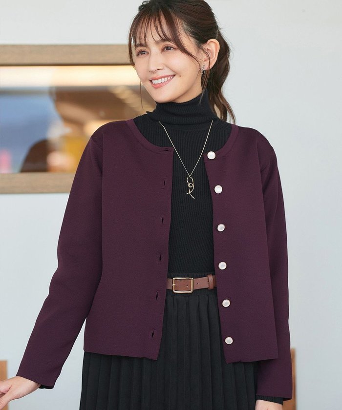 【ティアクラッセ/Tiaclasse】の【洗える】スポンジニットパールボタンカーディガン インテリア・キッズ・メンズ・レディースファッション・服の通販 founy(ファニー) https://founy.com/ ファッション Fashion レディースファッション Fashion for Women トップス・カットソー Cut & Sew Tops ニット Knit Tops & Sweaters カーディガン・羽織り Layered Style Cardigans おすすめ Recommended / Our Picks カーディガン Cardigan, Knitwear コンパクト Compact, Small Size ショート Short, Short Length トレンド Trend, Trending Now パターン Pattern, Design Print パール Pearl, Pearl Accent プチプライス・低価格 Affordable / Budget Price ボレロ Bolero, Short Cardigan ポケット Pocket, Pocket Detail ラウンド Round, Round Neck 冬 Winter / This Winter 春 Spring 楽ちん Easy Fit, Comfortable 洗える Machine Washable 秋 Autumn A/W・秋冬 Autumn/Winter 長袖 Long Sleeve, Full Sleeve |ID: prp329100004697112 ipo3291000000035572810