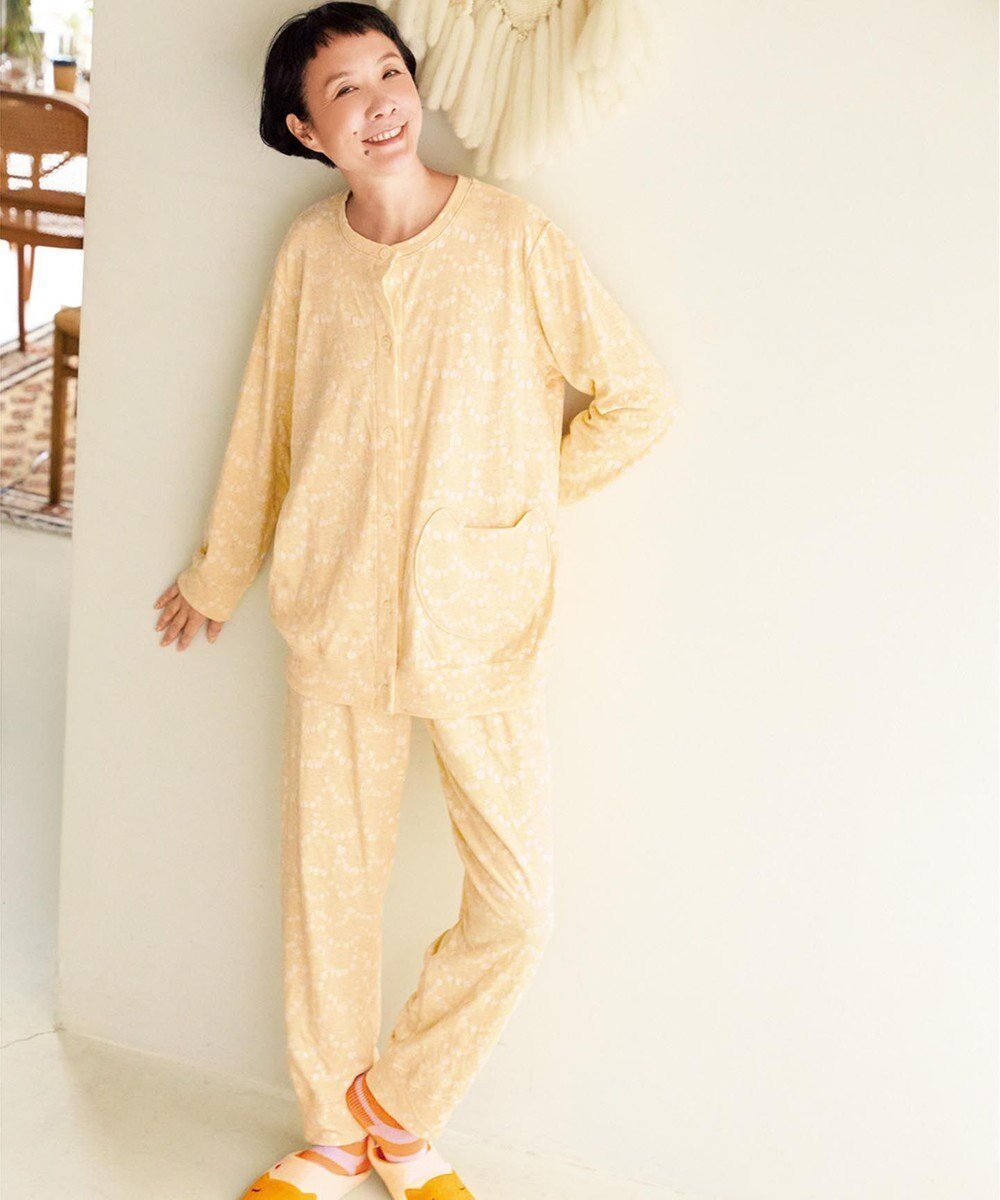 【ツモリチサト スリープ/tsumori chisato SLEEP】のツモリチサト パジャマ 綿100%(本体) オーガニックコットン使用 長袖 長ズボン レディース UDX596/ワコール インテリア・キッズ・メンズ・レディースファッション・服の通販 founy(ファニー) ファッション Fashion レディースファッション Fashion for Women トップス・カットソー Cut & Sew Tops ネコ Cat, Feline Motif 長袖 Long Sleeve, Full Sleeve パジャマ Pajamas, Sleepwear パール Pearl, Pearl Accent ボタニカル Botanical, Floral Pattern ボトム Bottoms, Lower Wear ポケット Pocket, Pocket Detail ミックス Mix, Mixed Style クリーム|ID: prp329100004697114 ipo3291000000033919336