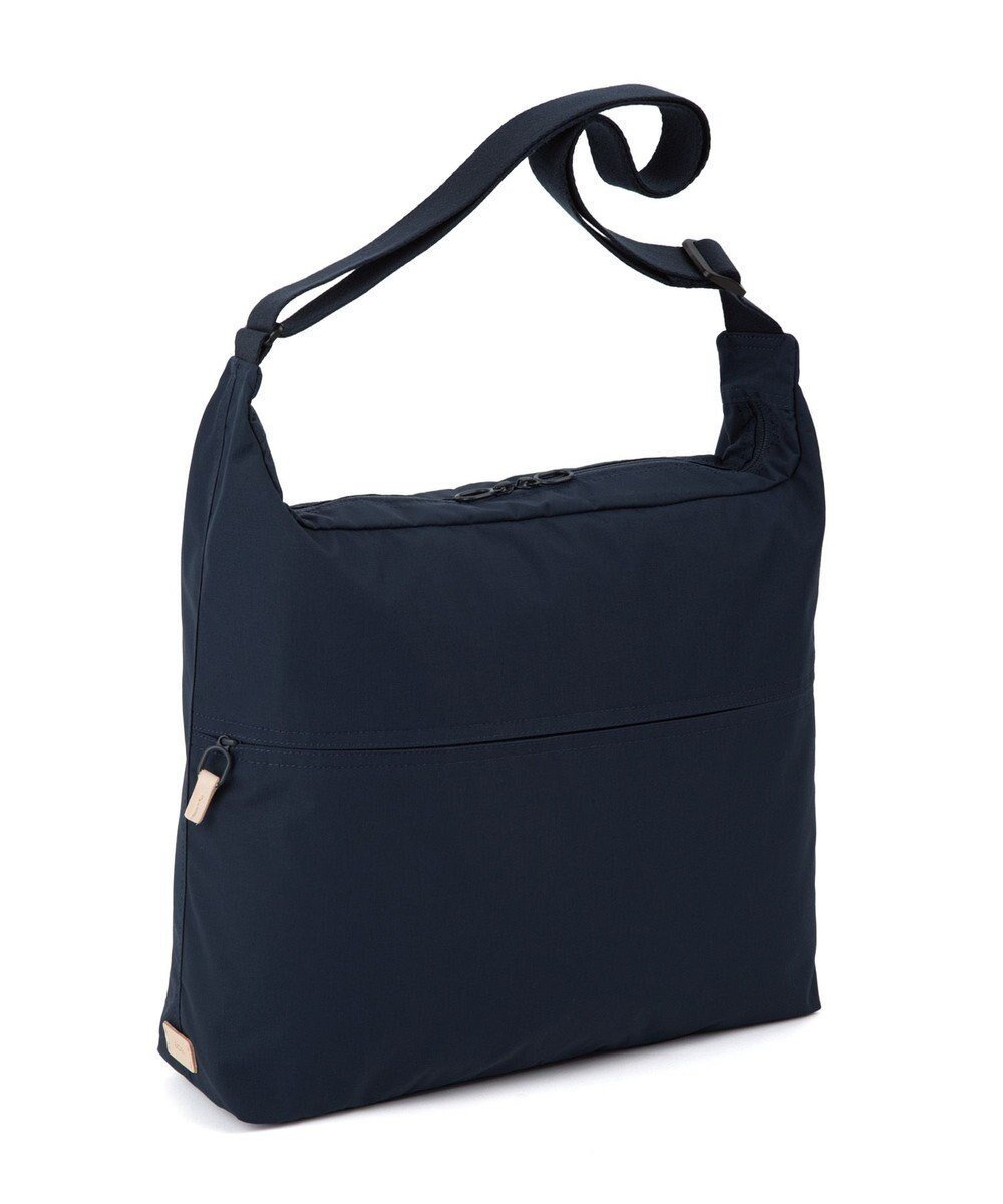 【エースバッグズアンドラゲッジ/ACE BAGS & LUGGAGE】のace. TOKYO スポーベル3 大きなショルダーバッグ B4サイズ 17814 エース インテリア・キッズ・メンズ・レディースファッション・服の通販 founy(ファニー) ファッション Fashion レディースファッション Fashion for Women アウトドア Outdoor Clothing 軽量 Lightweight, Ultra Light シンプル Simple, Minimal スポーツ Sports, Activewear トラベル Travel, Travel Gear フロント Front, Front Design ポケット Pocket, Pocket Detail メンズ Men's, Menswear リュック Backpack, Rucksack 再入荷 Restock / Back in Stock スーツケース キャリーケース Suitcase / Carry Case ビジネス 仕事 通勤 Business / Work / Commuting ネイビー|ID: prp329100004698512 ipo3291000000033928060