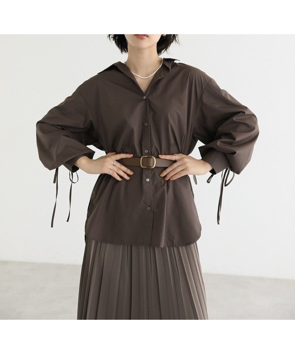 【グリーンパークス/Green Parks】のイージーケア袖シャーリングシャツ インテリア・キッズ・メンズ・レディースファッション・服の通販 founy(ファニー) 　ファッション　Fashion　レディースファッション　Fashion for Women　トップス・カットソー　Cut & Sew Tops　シャツ・ブラウス・オフィスカジュアル　Elegant Blouses & Button-Ups　秋　Autumn　コンシャス　Conscious, Bodycon　シャーリング　Shirring, Ruched　ショルダー　Shoulder, Shoulder Strap　スラックス　Slacks, Dress Pants　スリット　Slit, Slit Detail　スリーブ　Sleeve, Long Sleeve / Short Sleeve　ドロップ　Drop Shoulder, Dropped Style　ビッグ　Big, Oversized　ポケット　Pocket, Pocket Detail　A/W・秋冬　Autumn/Winter　Brown|ID: prp329100004698647 ipo3291000000035715023