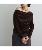 【グリーンパークス/Green Parks】のシアーベロアオフショル長袖プルオーバー 人気、トレンドファッション・服の通販 founy(ファニー) ファッション Fashion レディースファッション Fashion for Women トップス・カットソー Cut & Sew Tops シャツ・ブラウス・オフィスカジュアル Elegant Blouses & Button-Ups ロングTシャツ・Tシャツ Longline T-Shirts & Tees カジュアルプルオーバー・ニットトップス Pullovers & Knit Tops / Casual Pullovers カットソー・ベーシックTシャツ Cut-and-Sewn Tops / Stretch Tees & Basics ベロアトップス Velour Tops / Velvet-Look Items おすすめ Recommended / Our Picks カットソー Cut and Sewn Top コンパクト Compact, Small Size シアー Sheer, See-Through トレンド Trend, Trending Now ドレープ Drape, Draping Fabric フロント Front, Front Design ベロア Velour, Soft Velvet ポケット Pocket, Pocket Detail A/W・秋冬 Autumn/Winter 長袖 Long Sleeve, Full Sleeve thumbnail Brown|ID: prp329100004698654 ipo3291000000033928890