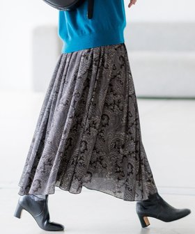 【23区/NIJYUSANKU】のRatti ペイズリープリント ティアード スカート 人気、トレンドファッション・服の通販 founy(ファニー) ファッション Fashion レディースファッション Fashion for Women スカート Skirts ティアードスカート Tiered Skirts イタリア Italy エレガント 上品 Elegant オリエンタル Oriental Pattern ギャザー Gathered, Ruffled グラデーション Gradient, Ombre ジャカード／ジャガード Jacquard, Woven Pattern ジョーゼット Georgette, Semi-Sheer Fabric ティアード Tiered, Tiered Style トレンド Trend, Trending Now パターン Pattern, Design Print プリント Print, Printed Pattern ペイズリー Paisley, Ethnic Pattern モダン Modern, Contemporary モチーフ Motif, Design Theme 冬 Winter / This Winter A/W・秋冬 Autumn/Winter 2024年 2024 2024-2025秋冬・A/W Autumn/Winter 2024–25 AW24–25 |ID:prp329100004700221
