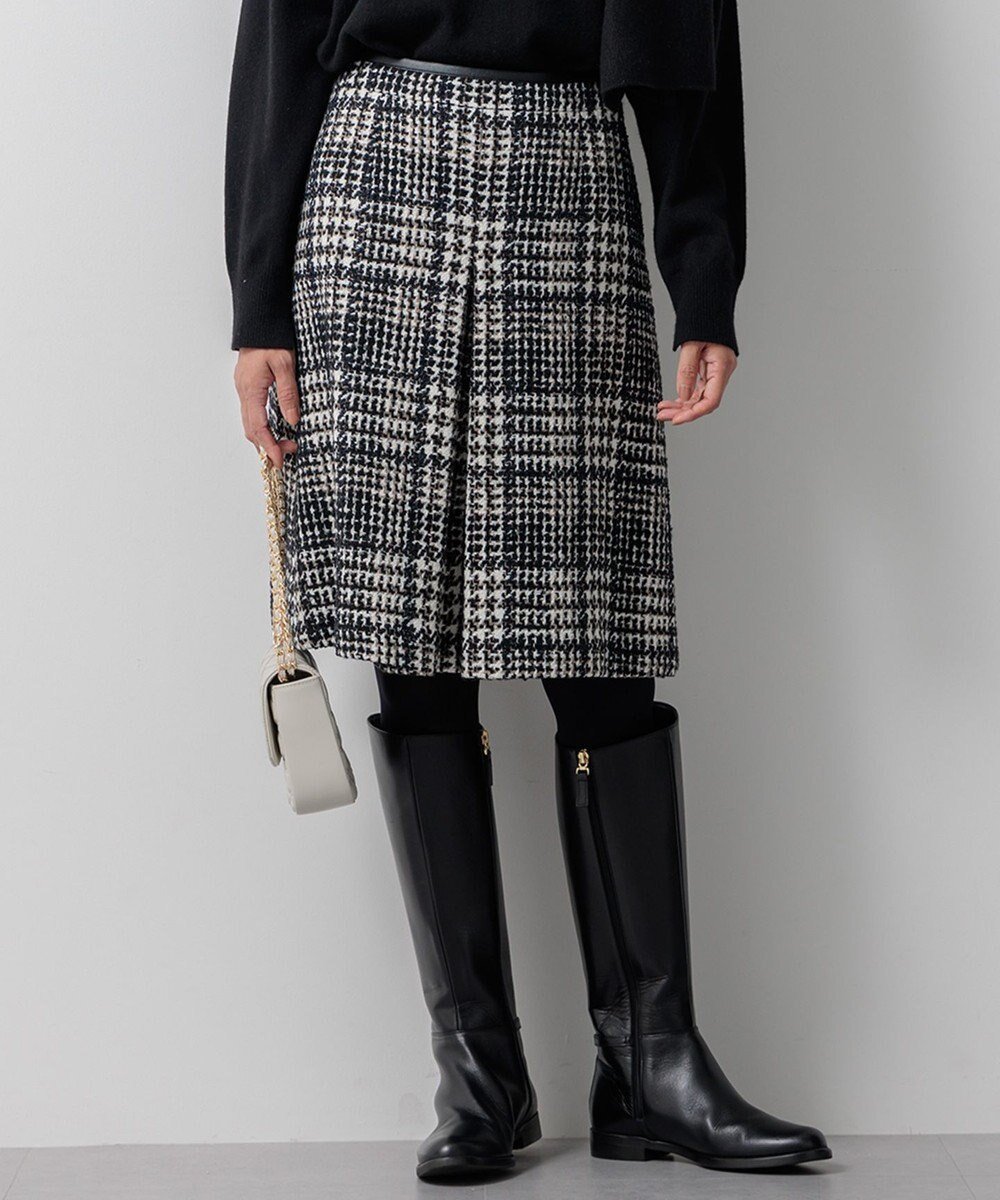 【23区/NIJYUSANKU】の【Oggi12月号掲載】ファンシーツイード スカート 人気、トレンドファッション・服の通販 founy(ファニー) 　雑誌掲載アイテム　Magazine Picks & Fashion Features　ファッション雑誌　Fashion Magazines　オッジ　Oggi　ファッション　Fashion　レディースファッション　Fashion for Women　スカート　Skirts　12月号　December Issue　2024年　2024　2024-2025秋冬・A/W　Autumn/Winter 2024–25 AW24–25　冬　Winter / This Winter　おすすめ　Recommended / Our Picks　イタリア　Italy　タイツ　Tights, Legwear　チェック　Check, Plaid, Tartan　ツイード　Twill, Twill Weave　トレンド　Trend, Trending Now　ミニスカート　Mini Skirt, Short Skirt　モノトーン　Monotone, Black and White　ループ　Loop, Loop Knit　ロング　Long, Long-Length　A/W・秋冬　Autumn/Winter　雑誌　Magazine, Fashion Magazine　 other-1|ID: prp329100004700234 ipo3291000000033938543