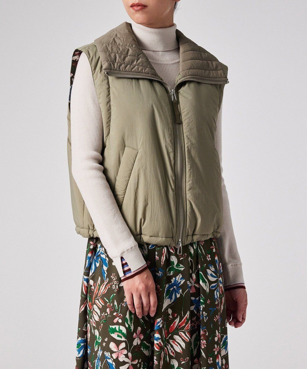 【ポール スミス/Paul Smith】のタフタ スタンドカラー ベスト 人気、トレンドファッション・服の通販 founy(ファニー) ファッション Fashion レディースファッション Fashion for Women アウター Coat / Outerwear Collection レディースジャケット・軽アウター Jackets インナー Innerwear クロップド Cropped, Short Length 軽量 Lightweight, Ultra Light ジャケット Jacket, Outerwear スタンド Stand Collar, Upright Stand タフタ Taffeta, Structured Fabric ダウン Down, Puffer トレンド Trend, Trending Now ドローコード Drawcord, Drawstring Cord ビッグ Big, Oversized ベスト Vest, Waistcoat ライニング Inner Lining, Inner Fabric, Lined ワイド Wide, Wide Fit A/W・秋冬 Autumn/Winter S/S・春夏 SS, Spring/Summer, Warm Season 夏 Summer other-1|ID: prp329100004700271 ipo3291000000034018435