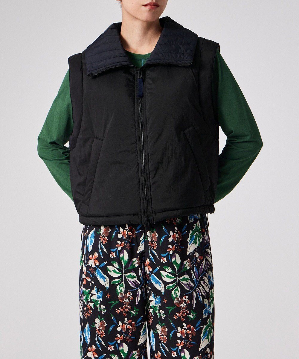 【ポール スミス/Paul Smith】のタフタ スタンドカラー ベスト インテリア・キッズ・メンズ・レディースファッション・服の通販 founy(ファニー) ファッション Fashion レディースファッション Fashion for Women アウター Coat / Outerwear Collection レディースジャケット・軽アウター Jackets インナー Innerwear クロップド Cropped, Short Length 軽量 Lightweight, Ultra Light ジャケット Jacket, Outerwear スタンド Stand Collar, Upright Stand タフタ Taffeta, Structured Fabric ダウン Down, Puffer トレンド Trend, Trending Now ドローコード Drawcord, Drawstring Cord ビッグ Big, Oversized ベスト Vest, Waistcoat ライニング Inner Lining, Inner Fabric, Lined ワイド Wide, Wide Fit A/W・秋冬 Autumn/Winter S/S・春夏 SS, Spring/Summer, Warm Season 夏 Summer ブラック|ID: prp329100004700271 ipo3291000000034018437