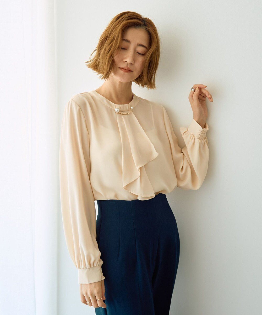 【イェッカ ヴェッカ/YECCA VECCA】のパールブローチ付きボウタイブラウス インテリア・キッズ・メンズ・レディースファッション・服の通販 founy(ファニー) ファッション Fashion レディースファッション Fashion for Women トップス・カットソー Cut & Sew Tops シャツ・ブラウス・オフィスカジュアル Elegant Blouses & Button-Ups おすすめ Recommended / Our Picks インナー Innerwear エレガント 上品 Elegant ジャケット Jacket, Outerwear ジョーゼット Georgette, Semi-Sheer Fabric バルーン Balloon, Balloon Silhouette パール Pearl, Pearl Accent フリル Frill, Ruffle ブローチ Brooch, Pin Brooch ポケット Pocket, Pocket Detail A/W・秋冬 Autumn/Winter Ivory|ID: prp329100004700308 ipo3291000000033938955