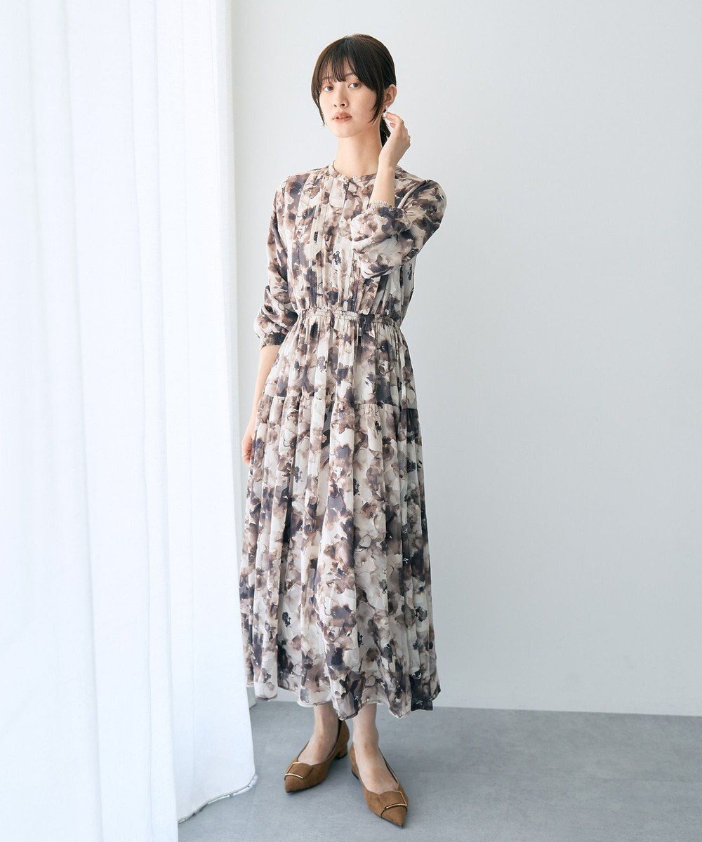 【イェッカ ヴェッカ/YECCA VECCA】のぼかしフラワー柄長袖ワンピース インテリア・キッズ・メンズ・レディースファッション・服の通販 founy(ファニー) 　ファッション　Fashion　レディースファッション　Fashion for Women　ワンピース　Dresses　おすすめ　Recommended / Our Picks　シアー　Sheer, See-Through　フェミニン　Feminine, Girly　フラワー　Flower, Floral　ポケット　Pocket, Pocket Detail　人気　Popular, Best Seller　今季　This Season, Current Season　秋　Autumn　A/W・秋冬　Autumn/Winter　長袖　Long Sleeve, Full Sleeve　Beige|ID: prp329100004700335 ipo3291000000033939049