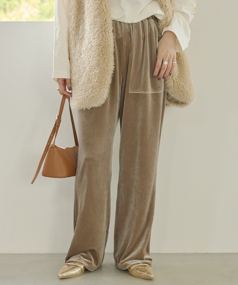【アメリカンホリック/AMERICAN HOLIC】のベイカーベロアパンツ インテリア・キッズ・メンズ・レディースファッション・服の通販 founy(ファニー) 　ファッション　Fashion　レディースファッション　Fashion for Women　パンツ　Pants & Trousers　おすすめ　Recommended / Our Picks　とろみ　Fluid, Flowy Fabric　トレンド　Trend, Trending Now　フィット　Fit, Slim Fit　ベロア　Velour, Soft Velvet　ポケット　Pocket, Pocket Detail　A/W・秋冬　Autumn/Winter　Gray Beige|ID: prp329100004700355 ipo3291000000033939102
