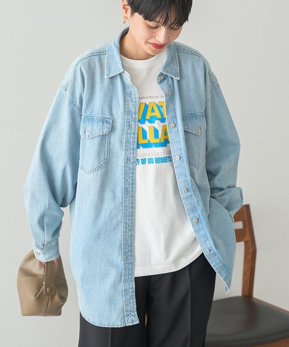【アメリカンホリック/AMERICAN HOLIC】のWポケットデニムシャツ インテリア・キッズ・メンズ・レディースファッション・服の通販 founy(ファニー) ファッション Fashion レディースファッション Fashion for Women トップス・カットソー Cut & Sew Tops シャツ・ブラウス・オフィスカジュアル Elegant Blouses & Button-Ups アメリカン American Style 今季 This Season, Current Season スタイリッシュ Stylish, Fashionable スラックス Slacks, Dress Pants デニム Denim, Jeans Material ポケット Pocket, Pocket Detail 羽織 Haori, Light Jacket ミリタリー Military, Army Style ヨーク Yoke, Yoke Design ルーズ Loose, Oversized A/W・秋冬 Autumn/Winter 2025年 2025 2025-2026秋冬・A/W Autumn/Winter 2025–26 AW25–26 Light Indigo|ID: prp329100004700359 ipo3291000000033939117