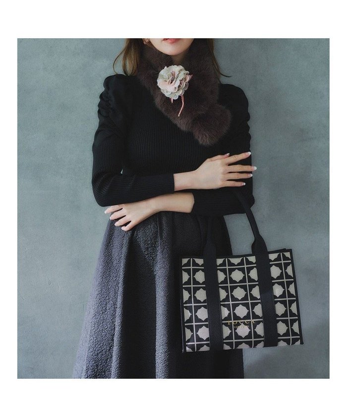 【トッカ/TOCCA】の【洗える】FLOWER PATH ドレス インテリア・キッズ・メンズ・レディースファッション・服の通販 founy(ファニー) https://founy.com/ ファッション Fashion レディースファッション Fashion for Women ワンピース Dresses フォーマル・パーティードレス・結婚式用ドレス Elegant & Casual Dresses アクセサリー Fashion Accessories 洗える Machine Washable ジャカード／ジャガード Jacquard, Woven Pattern ジャケット Jacket, Outerwear トレンド Trend, Trending Now ドッキング Docking, Mixed Material ドレス Dress, One-Piece パール Pearl, Pearl Accent フィット Fit, Slim Fit フラワー Flower, Floral リラックス Relax, Relaxed Fit A/W・秋冬 Autumn/Winter 冬 Winter / This Winter ビジネス 仕事 通勤 Business / Work / Commuting 2025年 2025 2025-2026秋冬・A/W Autumn/Winter 2025–26 AW25–26 |ID: prp329100004700451 ipo3291000000033939434