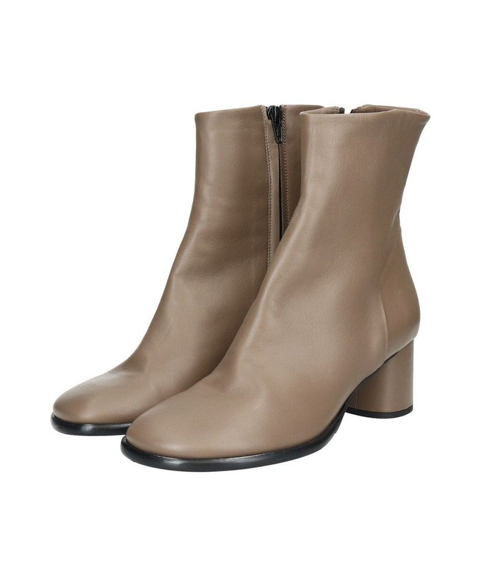 【インター ショシュール/INTER-CHAUSSURES】の【FABIO RUSCONI】オブリークトウサイドシームショートブーツ インテリア・キッズ・メンズ・レディースファッション・服の通販 founy(ファニー) https://founy.com/ ファッション Fashion レディースファッション Fashion for Women イタリア Italy コレクション Collection, Seasonal Line シューズ Shoes, Footwear 夏 Summer S/S・春夏 SS, Spring/Summer, Warm Season A/W・秋冬 Autumn/Winter |ID: prp329100004700458 ipo3291000000033939458