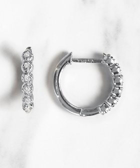 【トッカ/TOCCA】 【WEB限定】FRILL DIAMOND PIERCED EARRINGS K10 ダイヤモンド ピアス人気、トレンドファッション・服の通販 founy(ファニー) ファッション Fashion レディースファッション Fashion for Women ジュエリー Jewelry ファッションリング Fashion Rings イヤリング・フープ・ドロップタイプ Hoop, Drop & Clip Earrings アクセサリー Fashion Accessories シンプル Simple, Minimal ダイヤモンド Diamond, Brilliant Cut フリル Frill, Ruffle フープ Hoop, Hoop Earrings ポーチ Pouch, Small Case おすすめ Recommended / Our Picks |ID:prp329100004701788