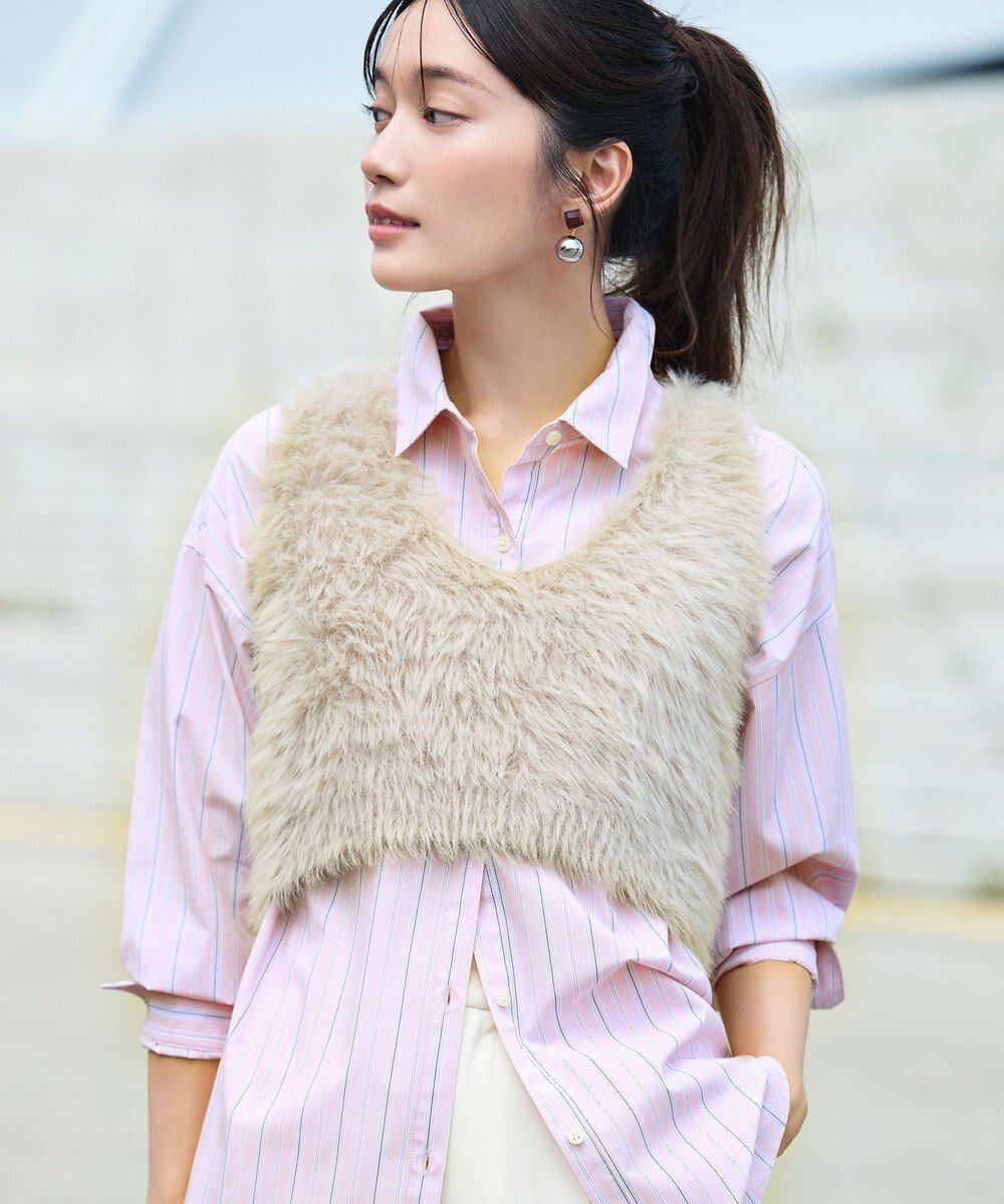 【エニー/ANY】のロングシャギーニットベスト 人気、トレンドファッション・服の通販 founy(ファニー) ファッション Fashion レディースファッション Fashion for Women アウター Coat / Outerwear Collection トップス・カットソー Cut & Sew Tops ニット Knit Tops & Sweaters ベスト&ジレ / 重ね着スタイル Vests & Gilets インナー Innerwear コンパクト Compact, Small Size シンプル Simple, Minimal スリット Slit, Slit Detail タンク Tank Top, Sleeveless Top フェザー Feather, Feather Detail ベスト Vest, Waistcoat 半袖 Short Sleeve, Half Sleeve 秋 Autumn A/W・秋冬 Autumn/Winter other-1|ID: prp329100004701831 ipo3291000000034092667