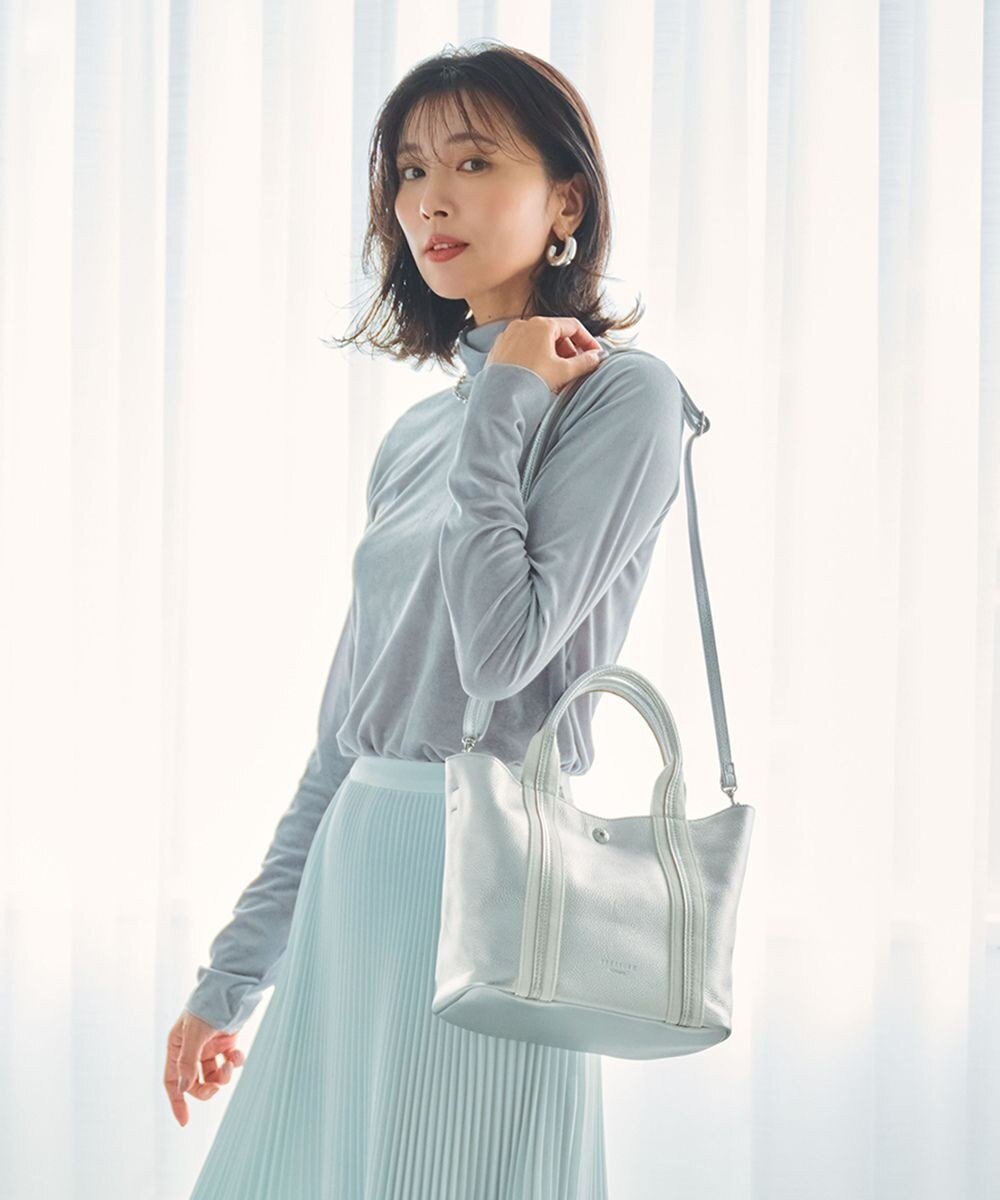 【トプカピ/TOPKAPI】の【TREASURE TOPKAPI】ソフトシュリンク テープコンビ ミニ トート バッグ ショルダーベルト付 インテリア・キッズ・メンズ・レディースファッション・服の通販 founy(ファニー) 　ファッション　Fashion　レディースファッション　Fashion for Women　バッグ　Bags　ベルト&ウエストマーク　Belts & Waist Accessories　コンビ　Combo, Combination Style　ショルダー　Shoulder, Shoulder Strap　シンプル　Simple, Minimal　スポーティ　Sporty, Casual Athletic　スマホ　Smartphone, Mobile Device　ポーチ　Pouch, Small Case　人気　Popular, Best Seller　定番　Standard, Basic Item　財布　Wallet, Purse　シルバー|ID: prp329100004703683 ipo3291000000034889348