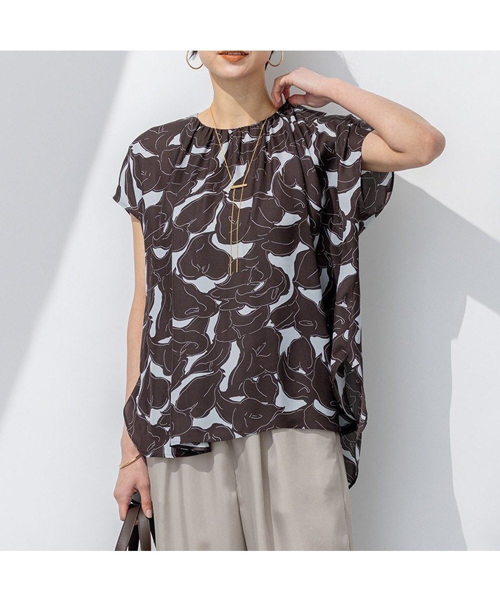 【23区/NIJYUSANKU】の【洗える】Ratti フラワーアートプリント ブラウス インテリア・キッズ・メンズ・レディースファッション・服の通販 founy(ファニー) ファッション Fashion レディースファッション Fashion for Women トップス・カットソー Cut & Sew Tops シャツ・ブラウス・オフィスカジュアル Elegant Blouses & Button-Ups イタリア Italy 春 Spring 洗える Machine Washable ギャザー Gathered, Ruffled サテン Satin, Glossy Fabric シアー Sheer, See-Through シンプル Simple, Minimal ジャカード/ジャガード Jacquard, Woven Pattern トレンド Trend, Trending Now バランス Balance, Style Balance フラワー Flower, Floral プリント Print, Printed Pattern ボトム Bottoms, Lower Wear ワイド Wide, Wide Fit S/S・春夏 SS, Spring/Summer, Warm Season 夏 Summer エレガント 上品 Elegant 2025年 2025 2025春夏・S/S Spring/Summer 2025 SS25 ダークブラウン×グレー|ID: prp329100004704663 ipo3291000000034674646