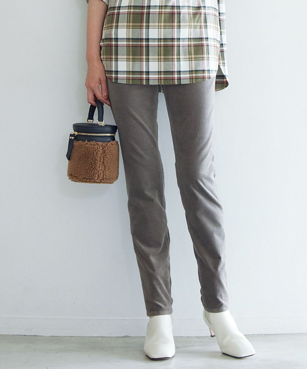 【23区/NIJYUSANKU】の【洗える】23区DENIM ベルベットストレッチ スキニーパンツ インテリア・キッズ・メンズ・レディースファッション・服の通販 founy(ファニー)  ファッション Fashion レディースファッション Fashion for Women パンツ Pants & Trousers エレガント 上品 Elegant 洗える Machine Washable ストレッチ Stretch, Stretchy Fabric デニム Denim, Jeans Material 定番 Standard, Basic Item 人気 Popular, Best Seller ベルベット Velvet, Velvety ワイド Wide, Wide Fit A/W・秋冬 Autumn/Winter 冬 Winter / This Winter 2023年 2023 2023-2024秋冬・A/W Autumn/Winter 2023–24 AW23–24 トープ|ID: prp329100004704708 ipo3291000000034308685