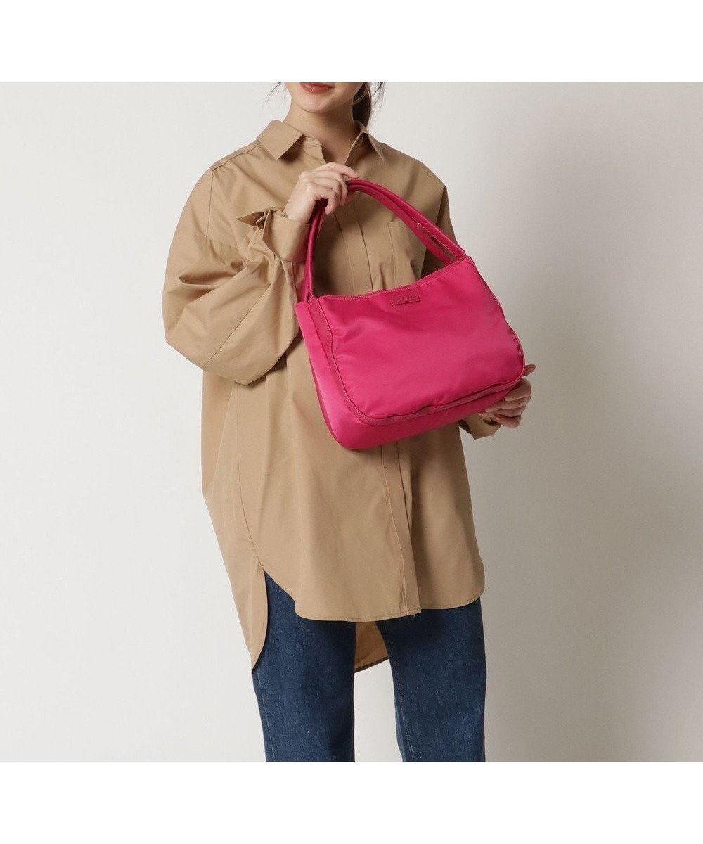 【イザック/Y'SACCS】のNEWすっきりシリーズ トートSサイズ インテリア・キッズ・メンズ・レディースファッション・服の通販 founy(ファニー) 　雑誌掲載アイテム　Magazine Picks & Fashion Features　ファッション雑誌　Fashion Magazines　オトナノオシャレテチョウ　大人のおしゃれ手帖　ファッション　Fashion　レディースファッション　Fashion for Women　バッグ　Bags　4月号　April Issue　センター　Center, Center Line　雑誌　Magazine, Fashion Magazine　台形　A-Line, Trapezoid Shape　定番　Standard, Basic Item　人気　Popular, Best Seller　ポケット　Pocket, Pocket Detail　マグネット　Magnet, Magnetic Closure　エレガント 上品　Elegant　ピンク|ID: prp329100004704722 ipo3291000000034664562