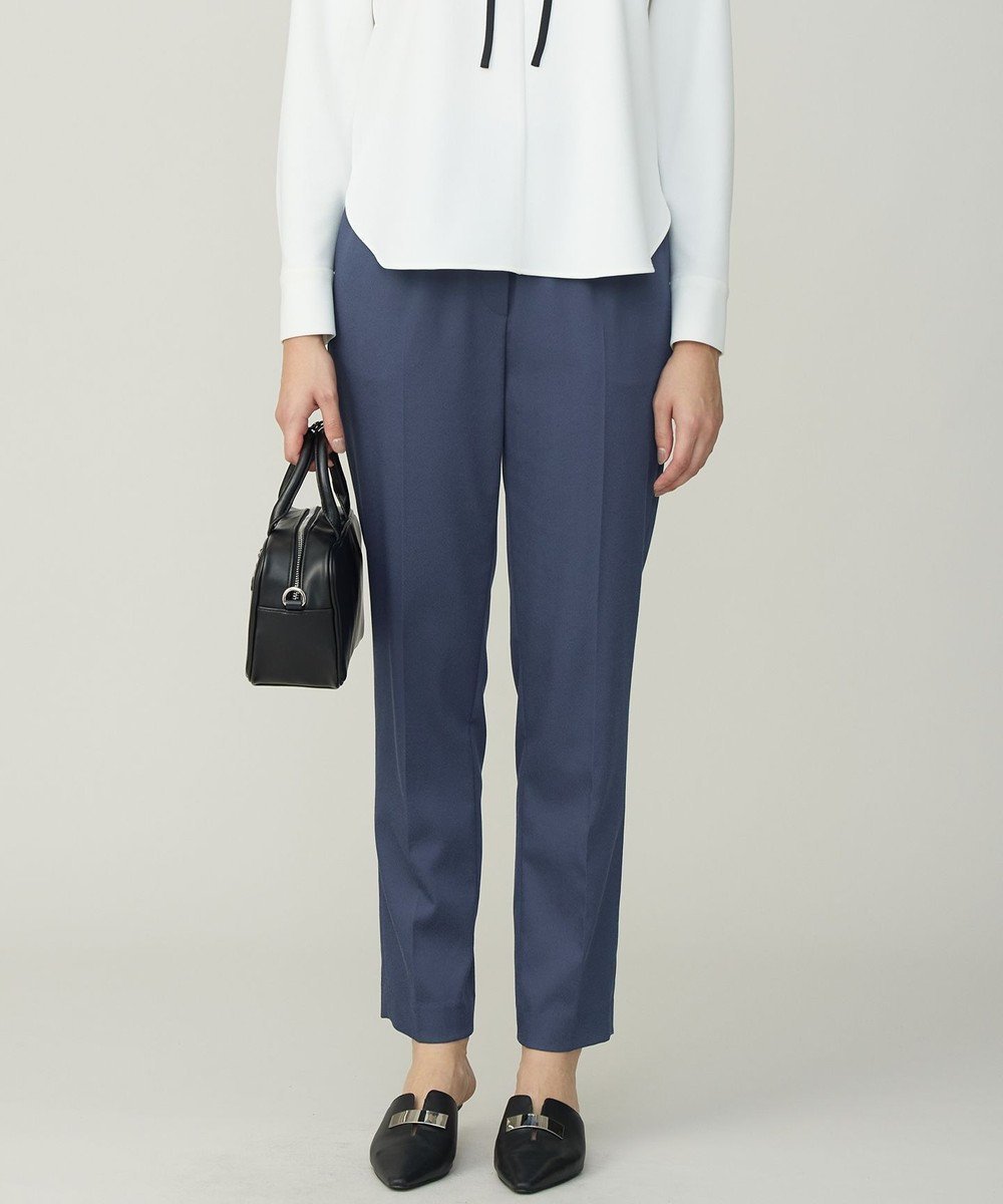 【アイシービー/iCB】の【CLASSY.掲載・裏起毛】 ウォームサテン スティックパンツ インテリア・キッズ・メンズ・レディースファッション・服の通販 founy(ファニー) 　雑誌掲載アイテム　Magazine Picks & Fashion Features　ファッション雑誌　Fashion Magazines　クラッシィ　CLASSY.　ファッション　Fashion　レディースファッション　Fashion for Women　パンツ　Pants & Trousers　ウォーム　Warm Fabric　カットソー　Cut and Sewn Top　カーディガン　Cardigan, Knitwear　サテン　Satin, Glossy Fabric　ストレッチ　Stretch, Stretchy Fabric　ストレート　Straight, Straight Cut　セットアップ　Set-Up, Coordinated Outfit　センター　Center, Center Line　雑誌　Magazine, Fashion Magazine　2月号　February Issue, Feb. Edition　フォルム　Silhouette, Form　リラックス　Relax, Relaxed Fit　ワイド　Wide, Wide Fit　A/W・秋冬　Autumn/Winter　おすすめ　Recommended / Our Picks　旅行　Travel　ビジネス 仕事 通勤　Business / Work / Commuting　2025年　2025　2025-2026秋冬・A/W　Autumn/Winter 2025–26 AW25–26　ブルーグレー系|ID: prp329100004704765 ipo3291000000035569247