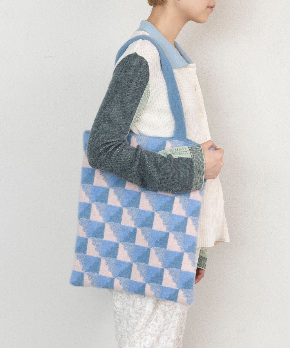 【トリコテ/Tricote】のシャギーブロックトート 人気、トレンドファッション・服の通販 founy(ファニー) ファッション Fashion レディースファッション Fashion for Women バッグ Bags シンプル Simple, Minimal タオル Towel, Bath Towel チェック Check, Plaid, Tartan ブロック Block, Solid Block Pattern ポケット Pocket, Pocket Detail マグネット Magnet, Magnetic Closure other-1|ID: prp329100004704811 ipo3291000000033974740