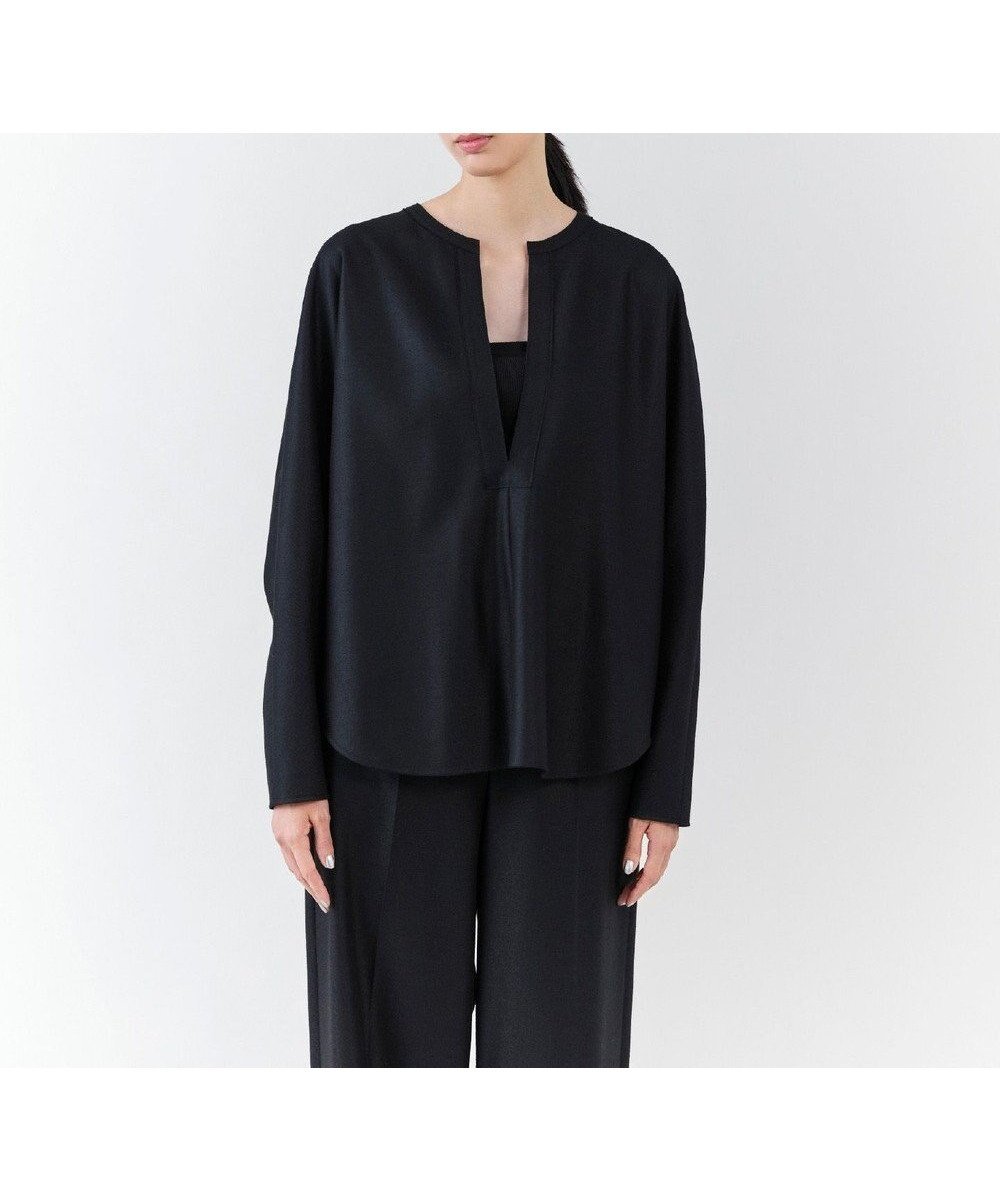 【23区/NIJYUSANKU】の【エステータ】ウールツイルジャージー スリットネック ブラウス 人気、トレンドファッション・服の通販 founy(ファニー) 　ファッション　Fashion　レディースファッション　Fashion for Women　トップス・カットソー　Cut & Sew Tops　シャツ・ブラウス・オフィスカジュアル　Elegant Blouses & Button-Ups　インナー　Innerwear　カットソー　Cut and Sewn Top　ストレッチ　Stretch, Stretchy Fabric　スリット　Slit, Slit Detail　セットアップ　Set-Up, Coordinated Outfit　タートルネック　Turtleneck, High Neck　デコルテ　Décolleté, Neckline　長袖　Long Sleeve, Full Sleeve　フロント　Front, Front Design　A/W・秋冬　Autumn/Winter　冬　Winter / This Winter　新作・新入荷　New Arrivals / New In　おすすめ　Recommended / Our Picks　 other-1|ID: prp329100004707049 ipo3291000000033996460