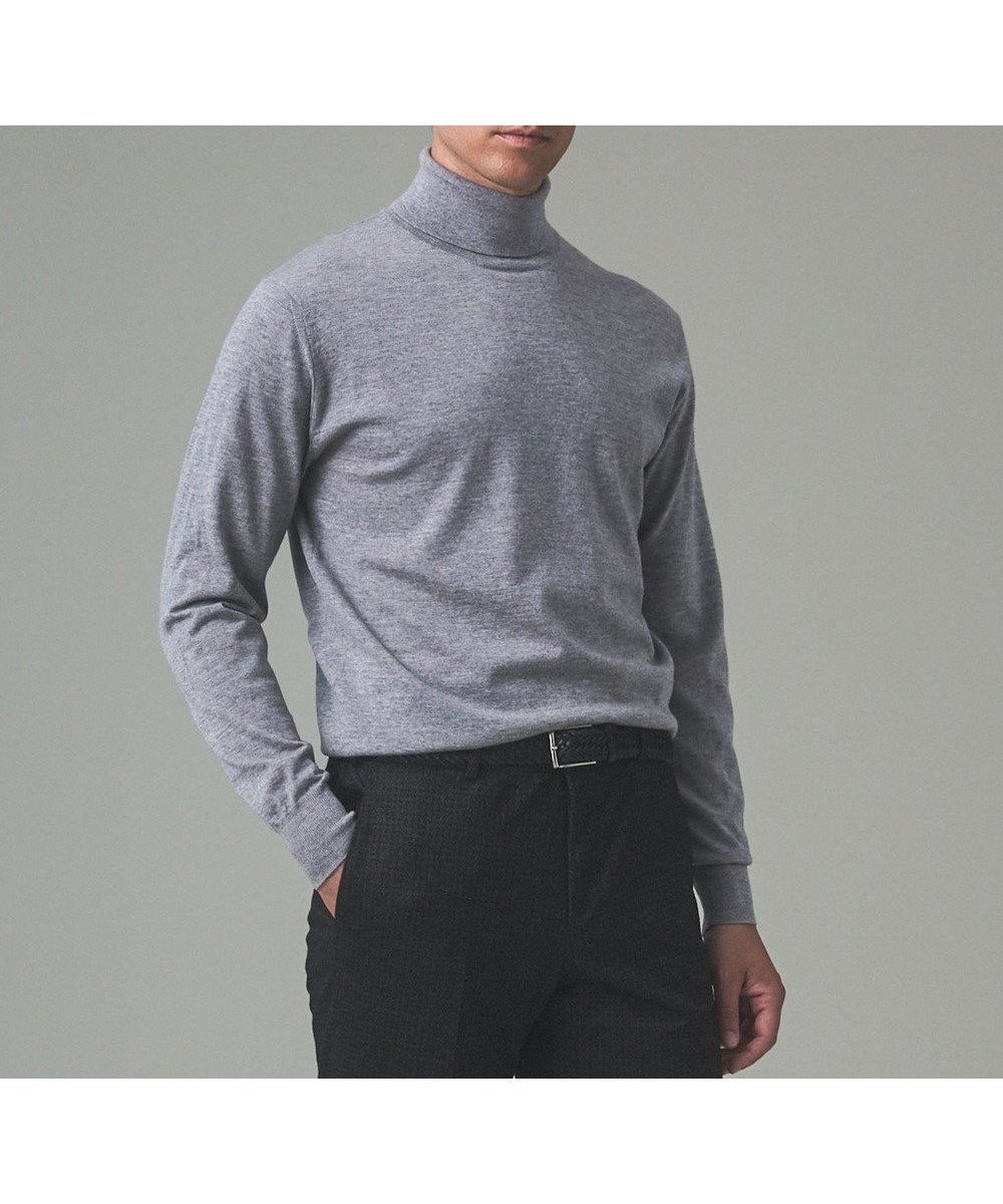 【五大陸/gotairiku / MEN】の新色追加【洗える/チクチクしにくい/ピリングしにくい】イタリア糸 ハイゲージ タートルネックニット_WOOL100% インテリア・キッズ・メンズ・レディースファッション・服の通販 founy(ファニー) 　ファッション　Fashion　メンズファッション　Fashion for Men　トップス・カットソー　Cut & Sew Tops　ニット・セーター / 定番トップス　Knit Tops & Sweaters　イタリア　Italy　インナー　Innerwear　ウォッシャブル　Machine Washable　洗える　Machine Washable　抗菌　Antibacterial, Bacteria-Resistant　ジャケット　Jacket, Outerwear　スタイリッシュ　Stylish, Fashionable　スーツ　Suit, Formalwear　セーター　Sweater, Knitwear　タートルネック　Turtleneck, High Neck　テーラード　Tailored, Tailored Fit　ドレス　Dress, One-Piece　人気　Popular, Best Seller　パターン　Pattern, Design Print　フィット　Fit, Slim Fit　フラット　Flat, Flat Shoes　ベスト　Vest, Waistcoat　ベーシック　Basic, Essential　冬　Winter / This Winter　A/W・秋冬　Autumn/Winter　エレガント 上品　Elegant　ビジネス 仕事 通勤　Business / Work / Commuting　ライトグレー系|ID: prp329100004708115 ipo3291000000035532376